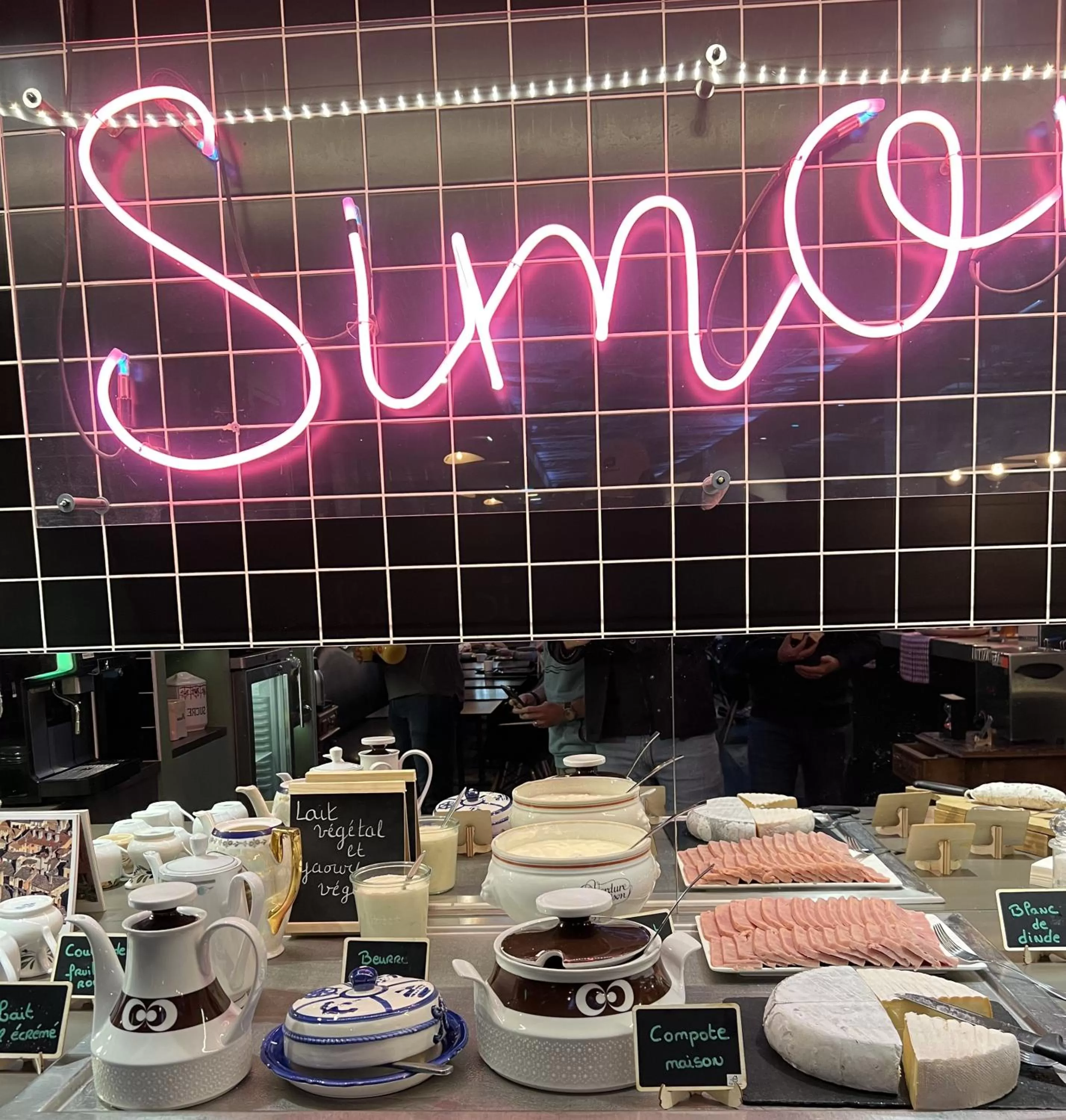 Breakfast in Greet Hotel Lyon Confluence