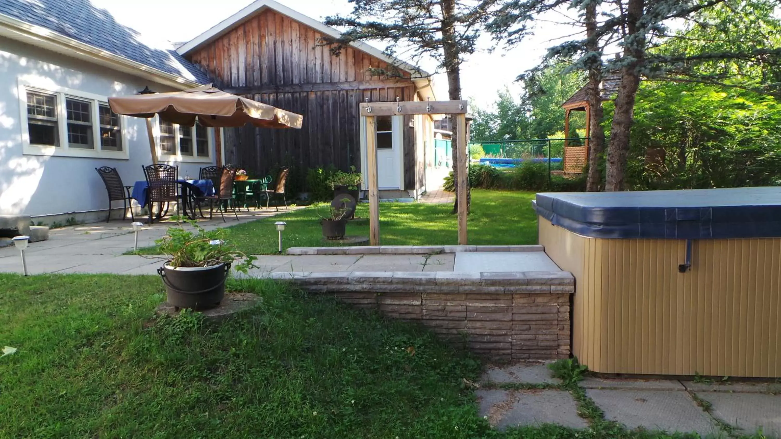 Patio, Patio/Outdoor Area in Auberge de la Tour et Spa