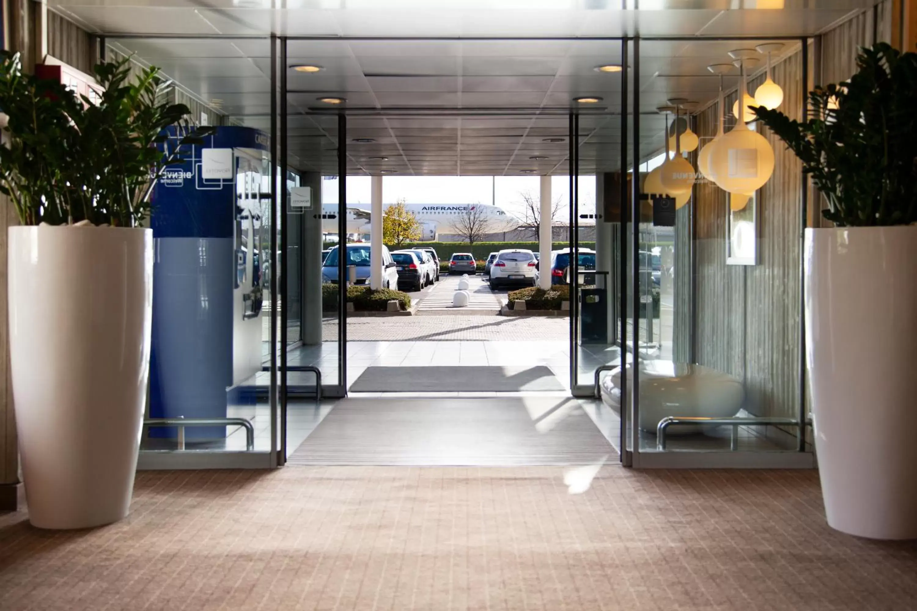 Facade/entrance, Lobby/Reception in Novotel Paris Charles de Gaulle Airport
