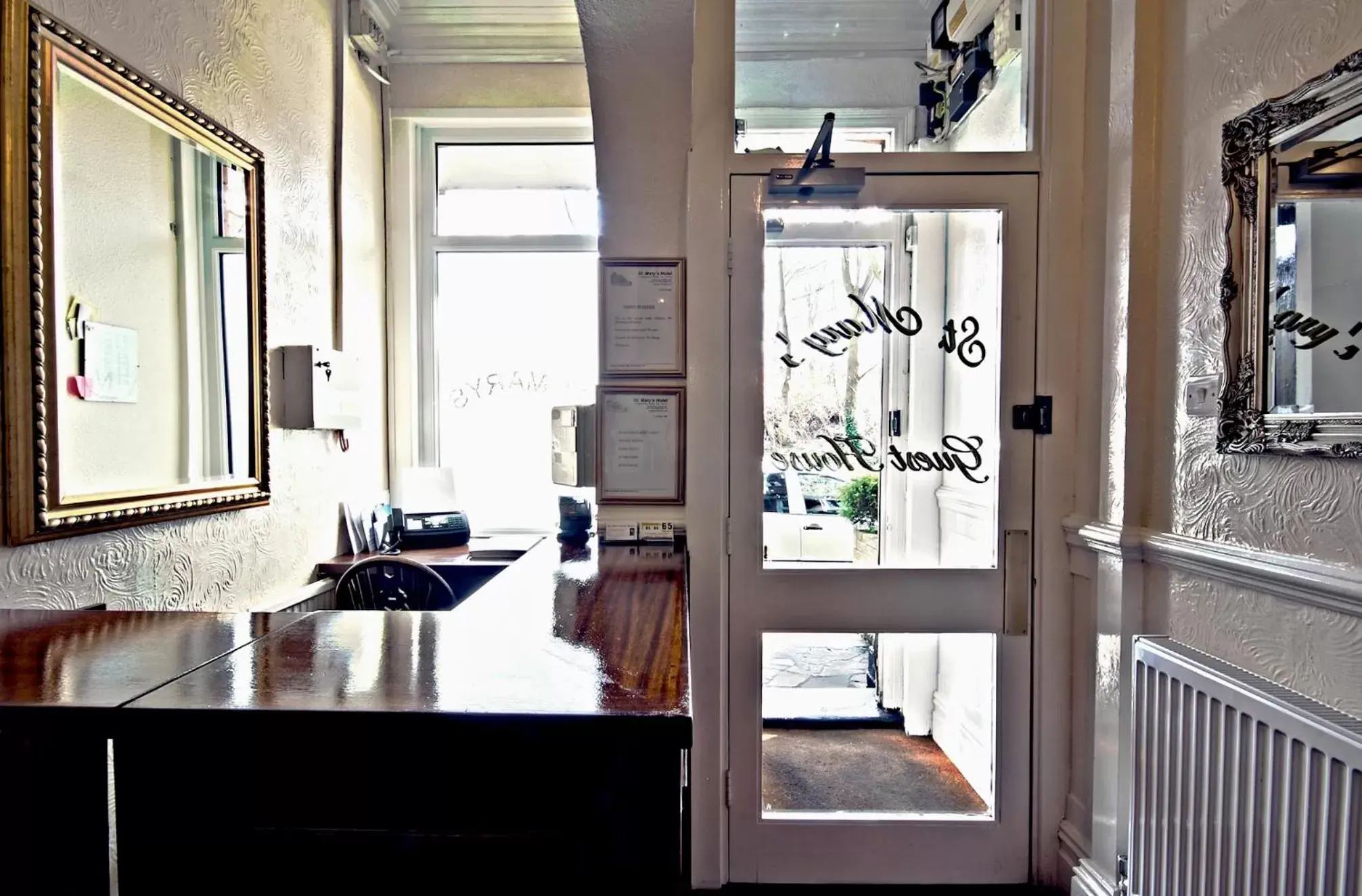 Facade/entrance in St Marys Guest House