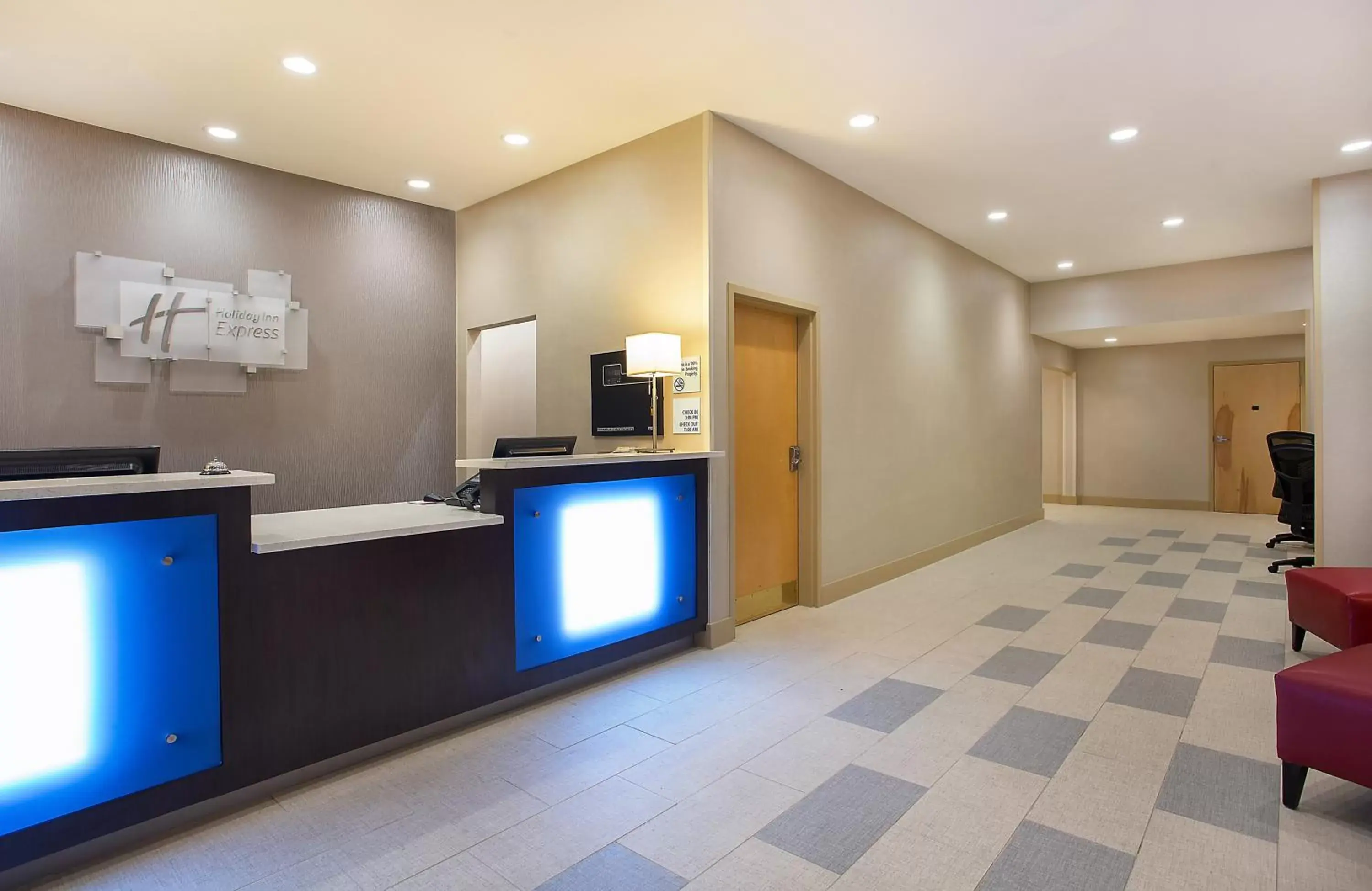 Lobby or reception, Lobby/Reception in Holiday Inn Express Berea, an IHG Hotel