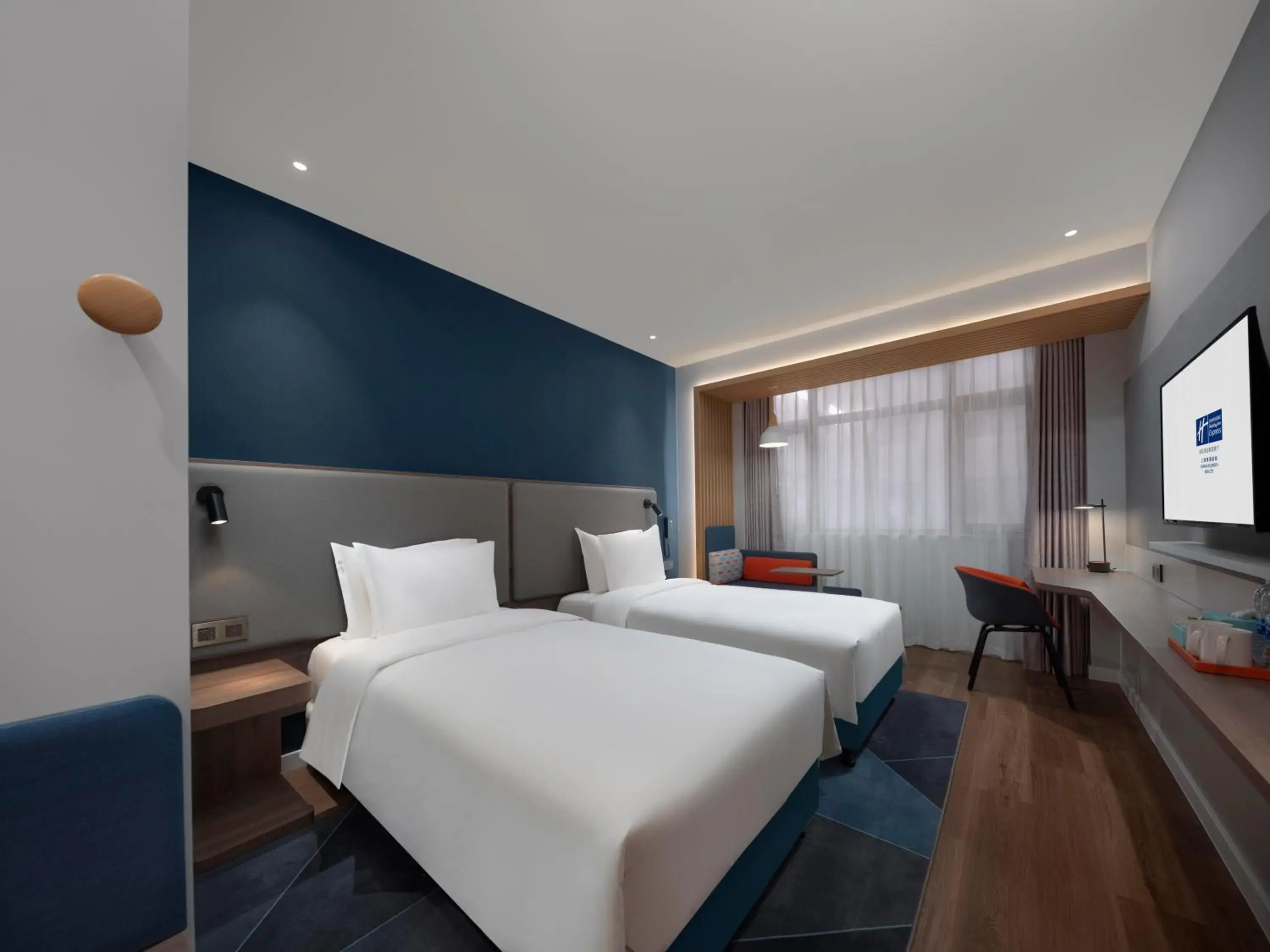 Bed in Holiday Inn Express Shanghai Qingpu New City, an IHG Hotel