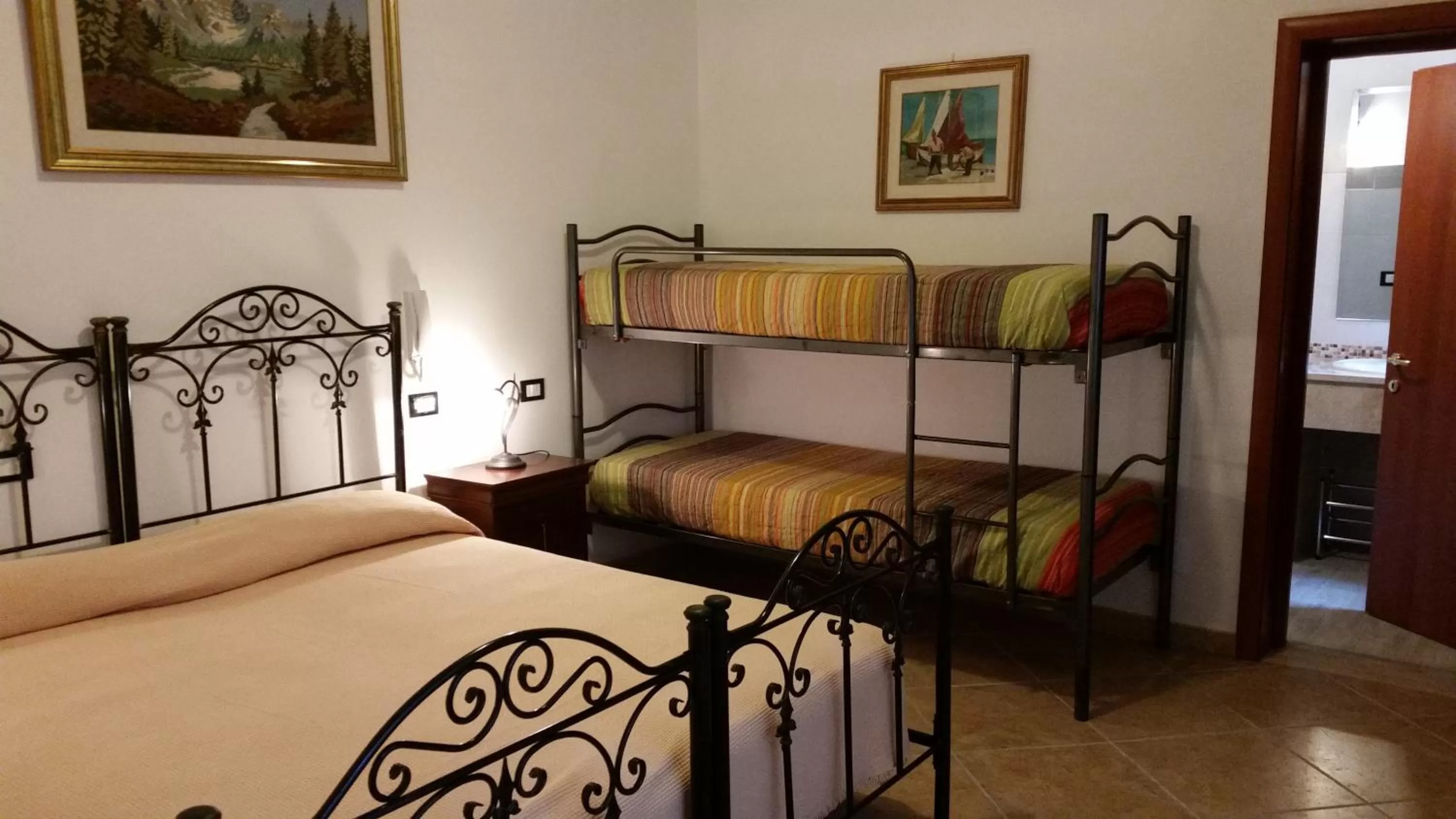 Double or Twin Room with Private Bathroom in Bed&Breakfast L'Oasi