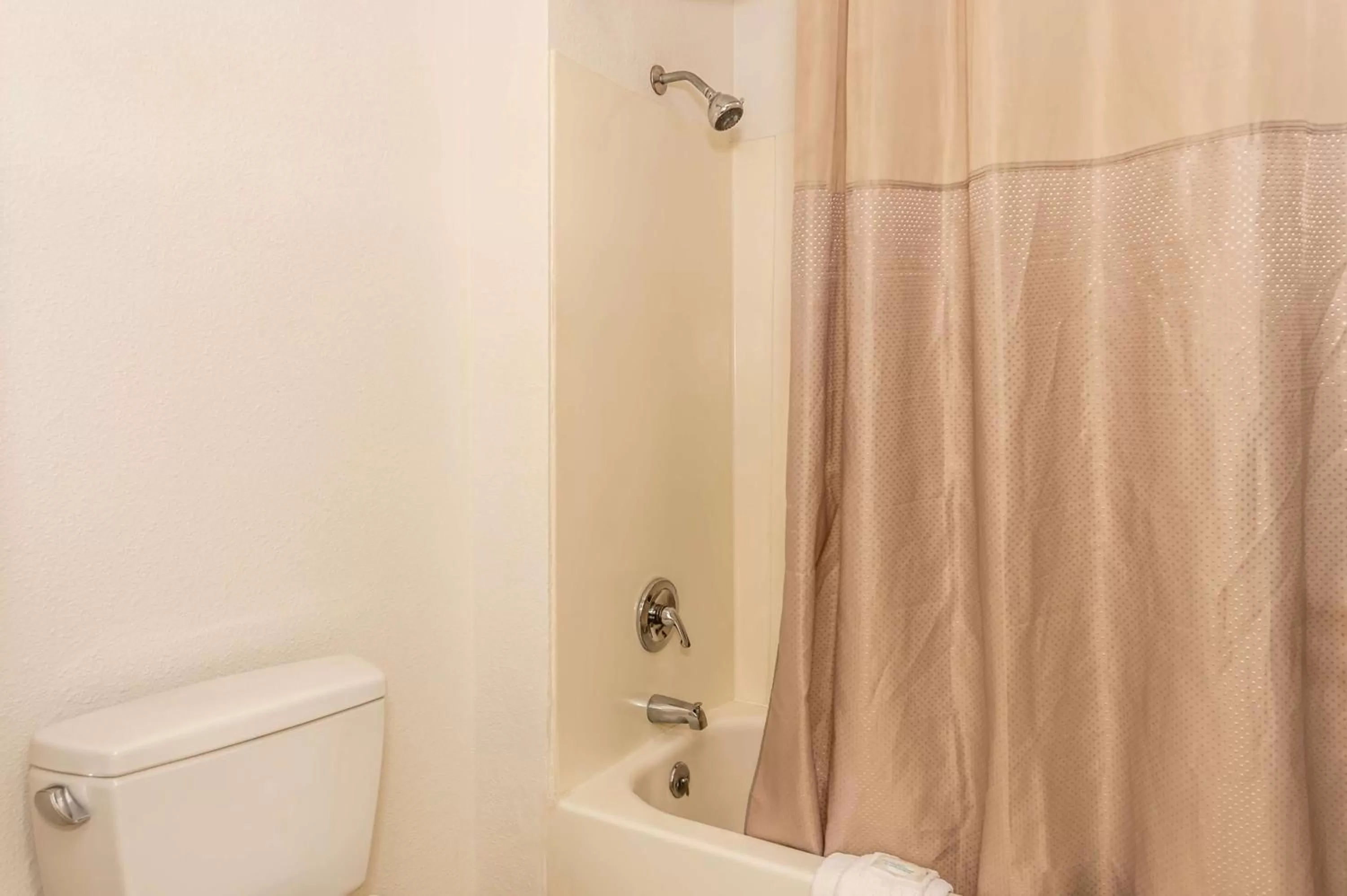 Shower in Motel 6-Kingsport, TN