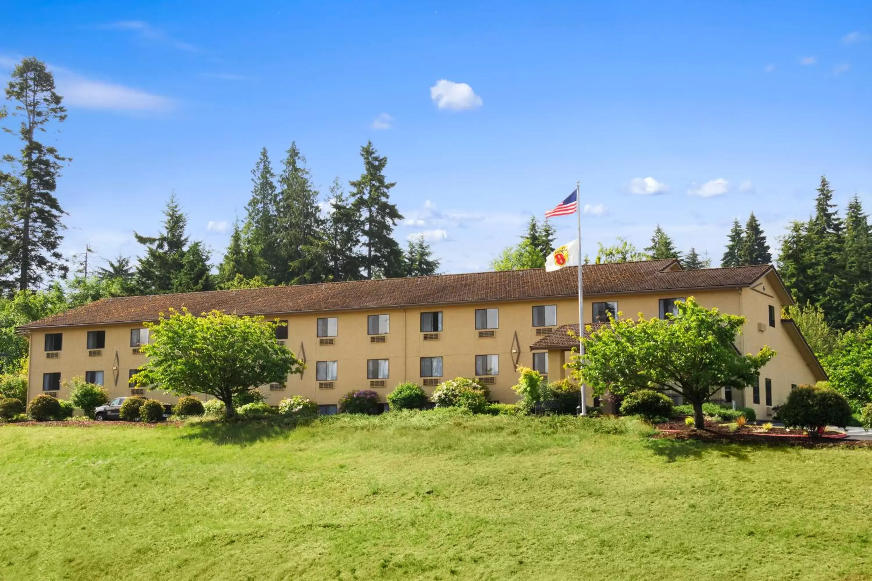 Facade/entrance, Property Building in Super 8 by Wyndham Port Angeles at Olympic National Park