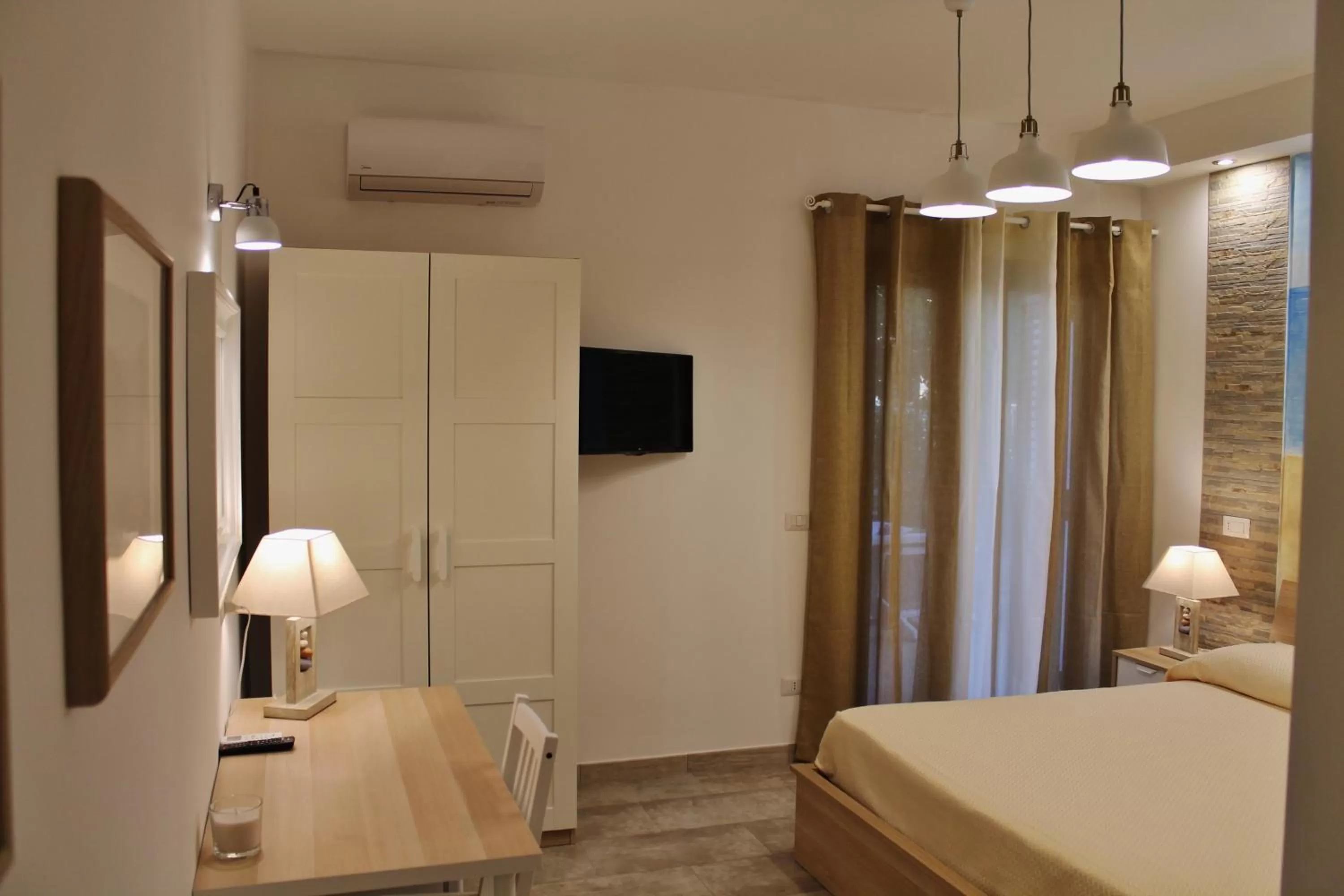 TV and multimedia, Bed in B&B My Sicily