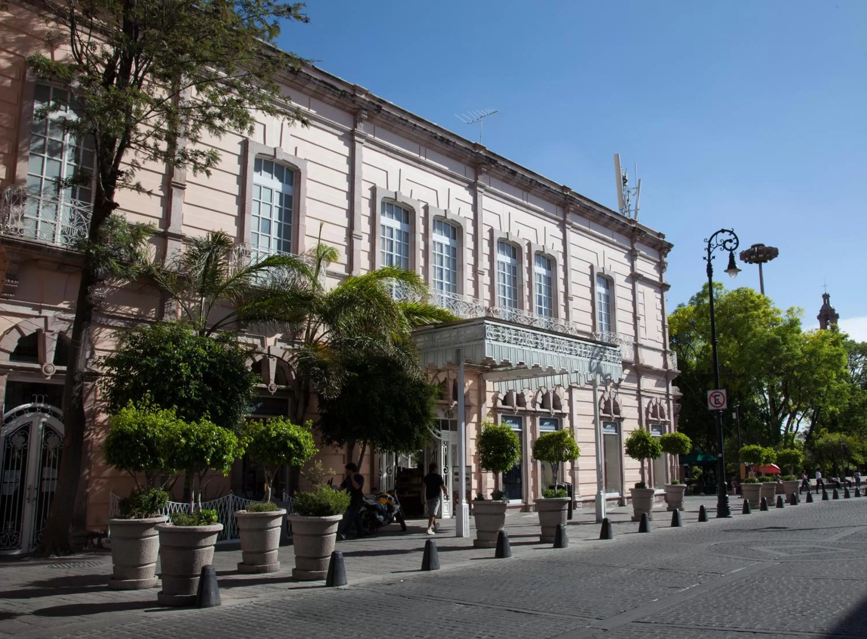 Facade/entrance in Hotel Francia Aguascalientes