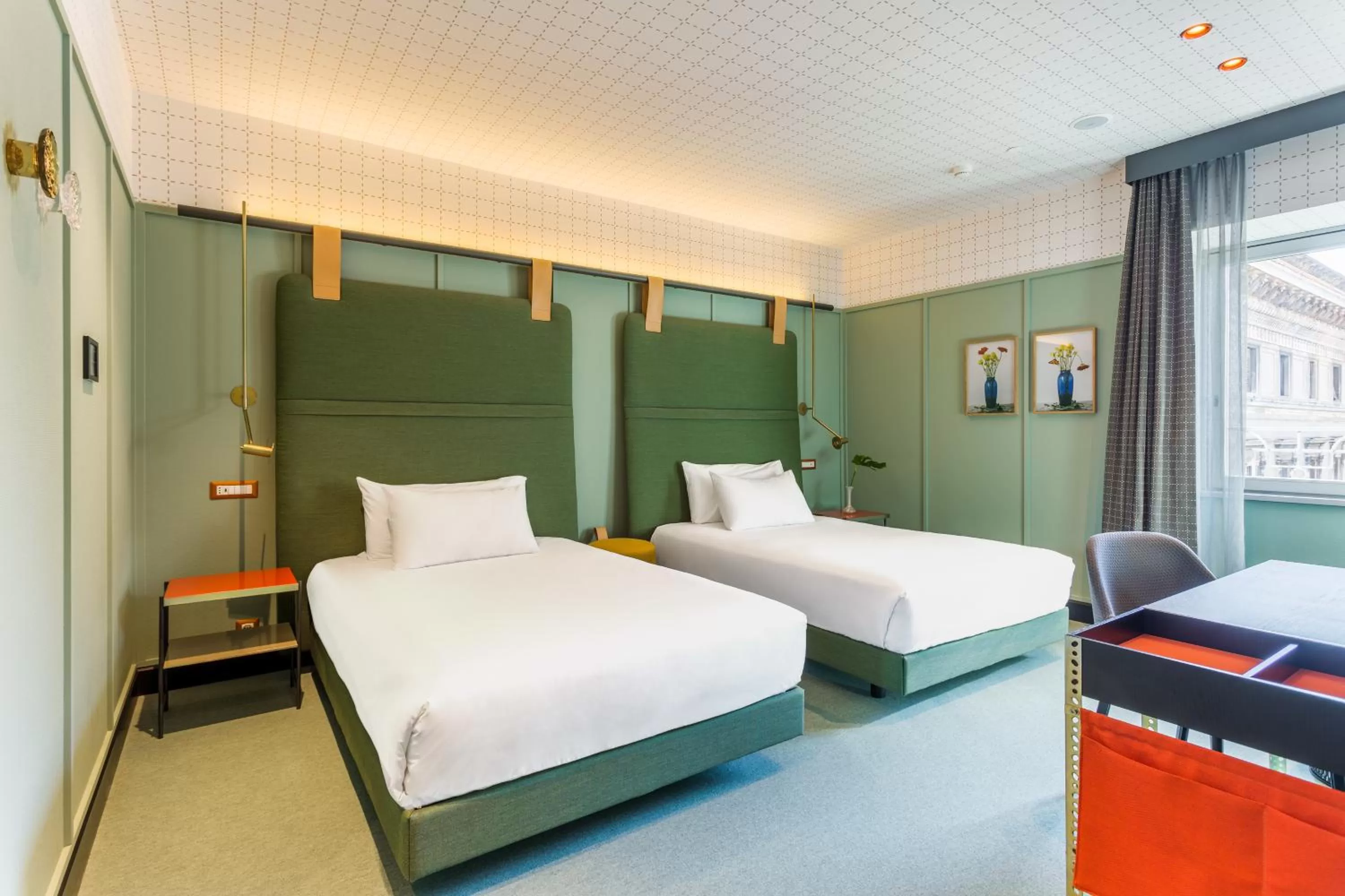 Photo of the whole room, Bed in Room Mate Collection Giulia, Milan