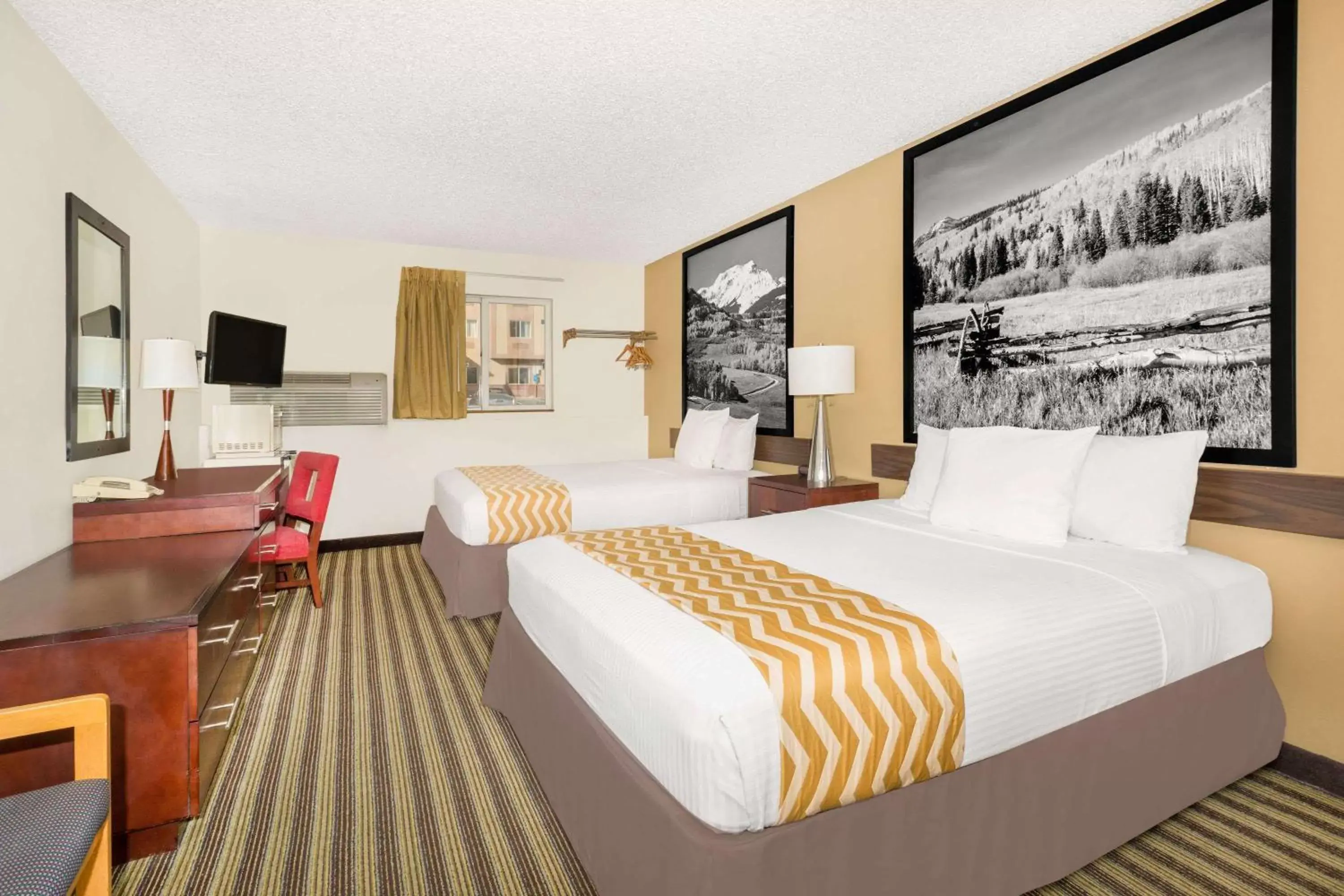 Photo of the whole room in Travelodge by Wyndham Loveland/Fort Collins Area