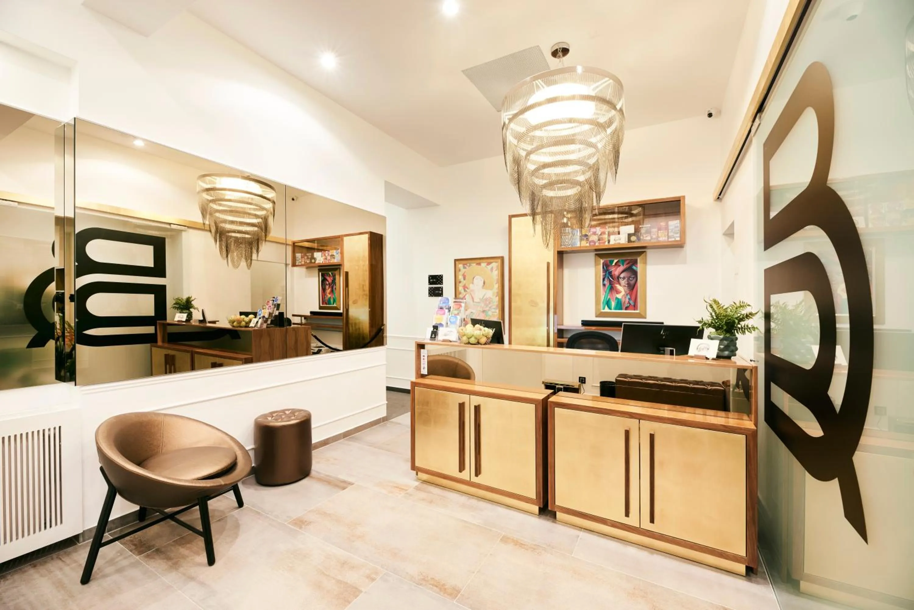 Lobby or reception in Boutique Residence Budapest