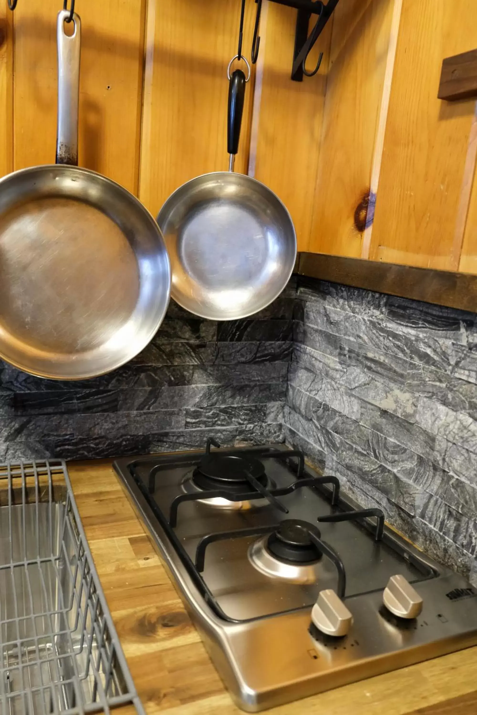 Kitchen/Kitchenette in Lake Front Cabins