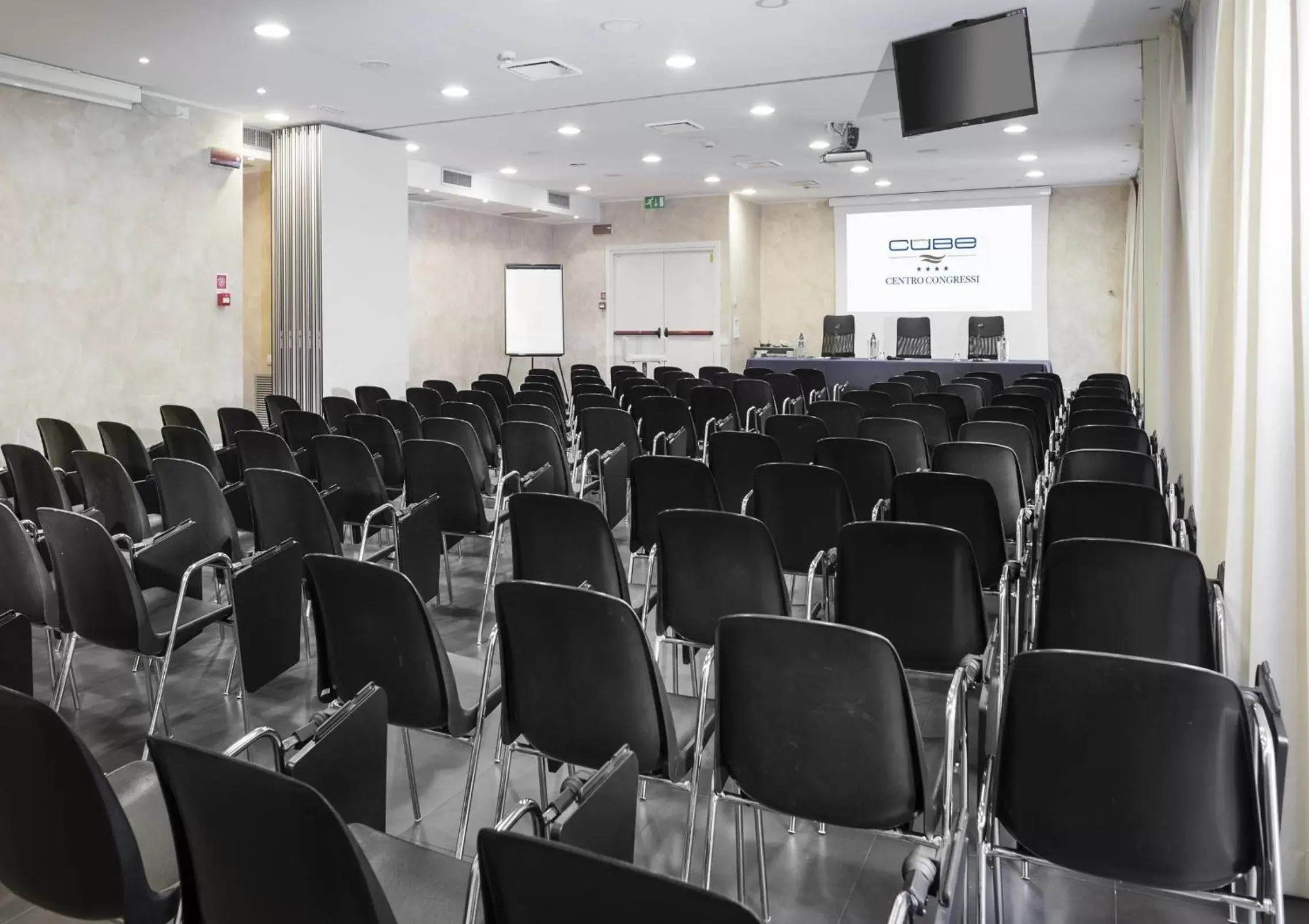 Meeting/conference room in Hotel Cube