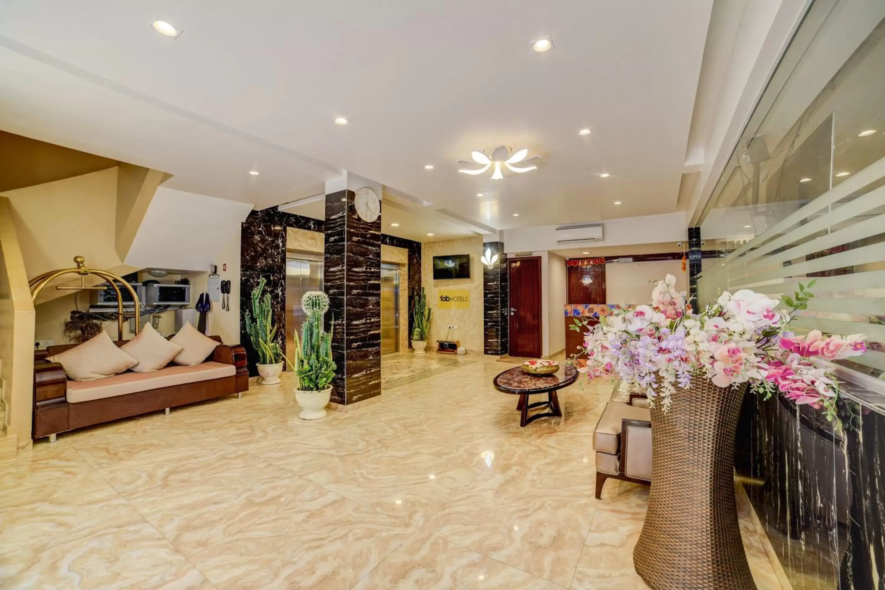 Lobby or reception, Lobby/Reception in FabHotel Prime Sarala Crown With Pool, Calangute Beach