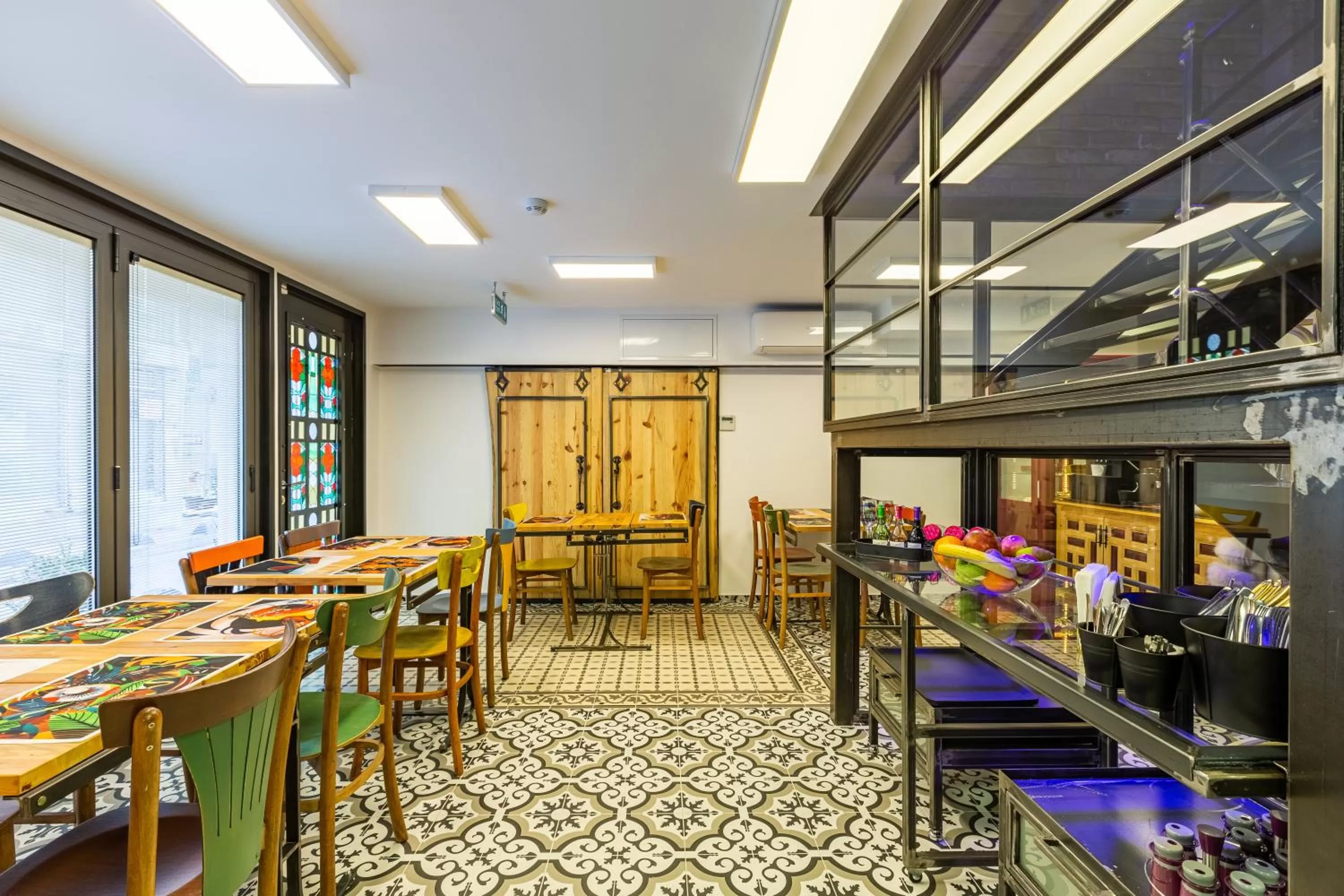 Kitchen or kitchenette in Villa Pera Suite Hotel