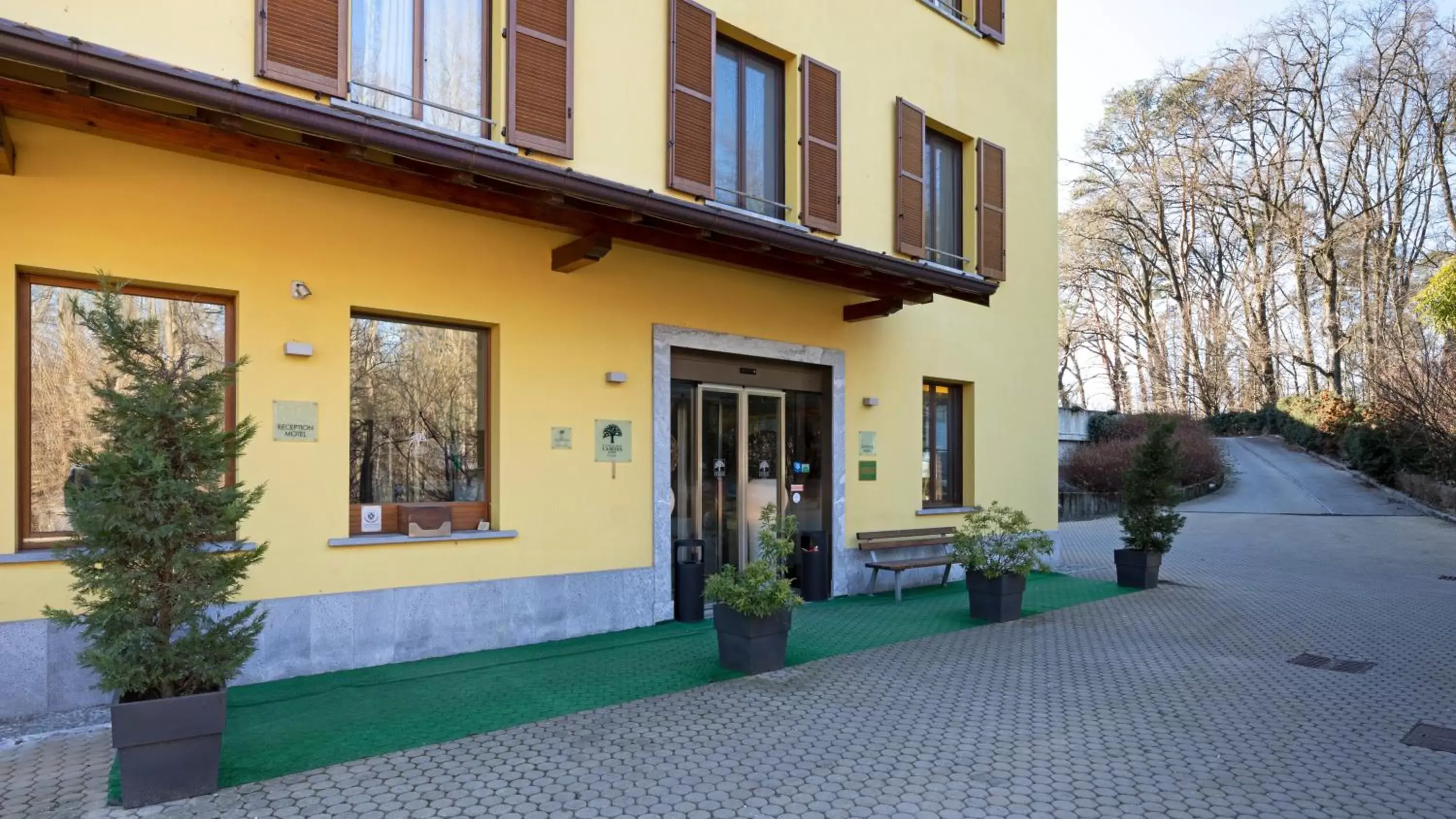 Facade/entrance, Property Building in B&B Hotel Malpensa Lago Maggiore