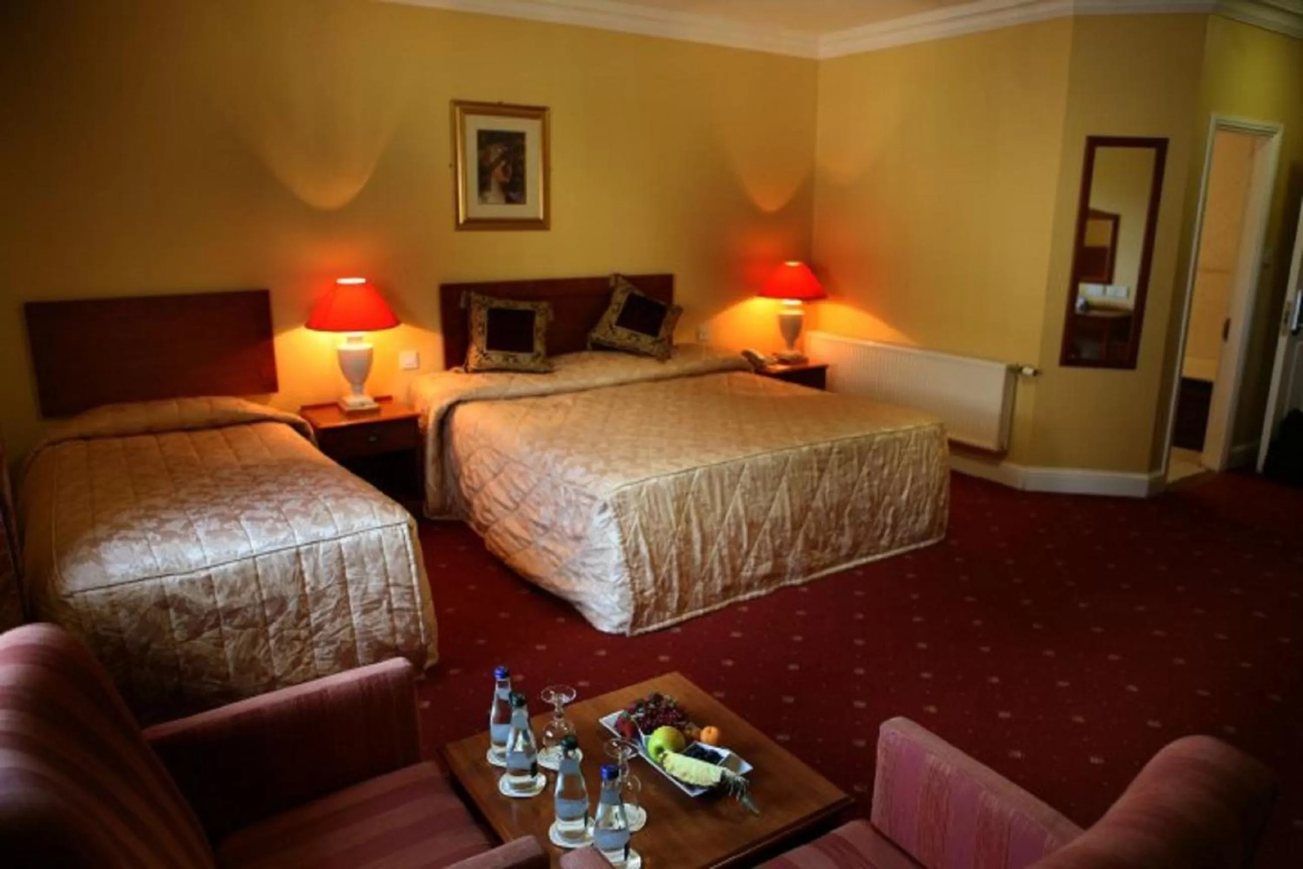 Twin Room in Abbey Court