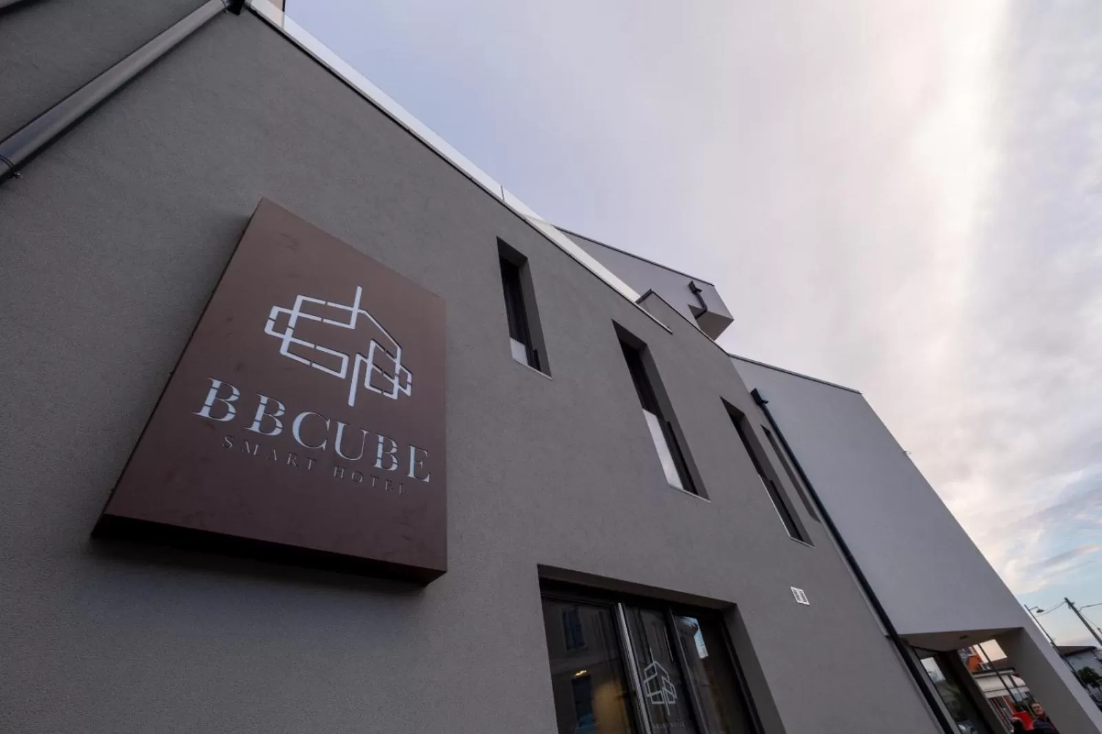 Property Building in BBCUBE