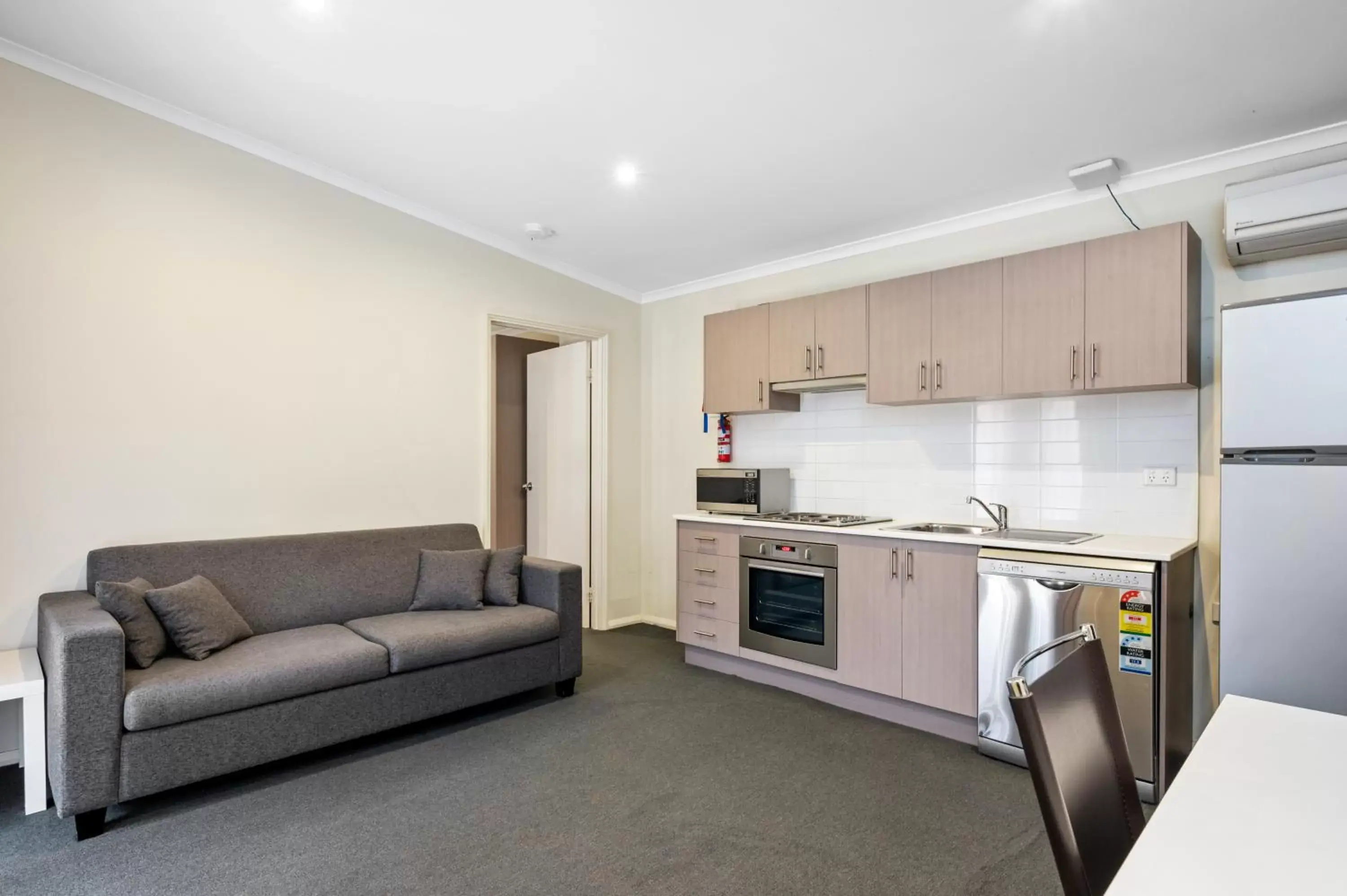 Kitchen or kitchenette in The View On Hannans Kalgoorlie Kitchen or kitchenette in The View On Hannans Kalgoorlie