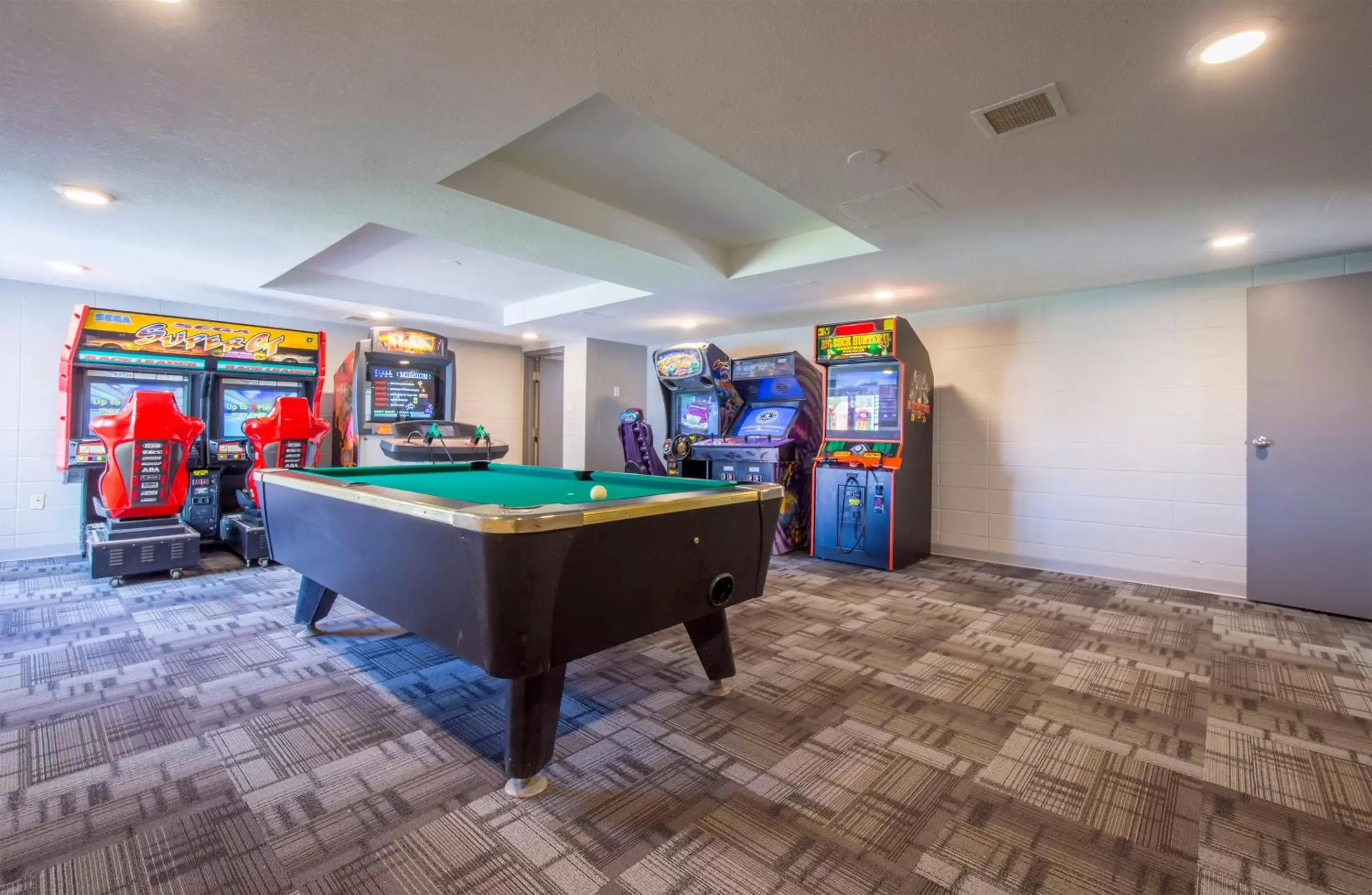 Game Room, Billiards in Grand Marshal Inn