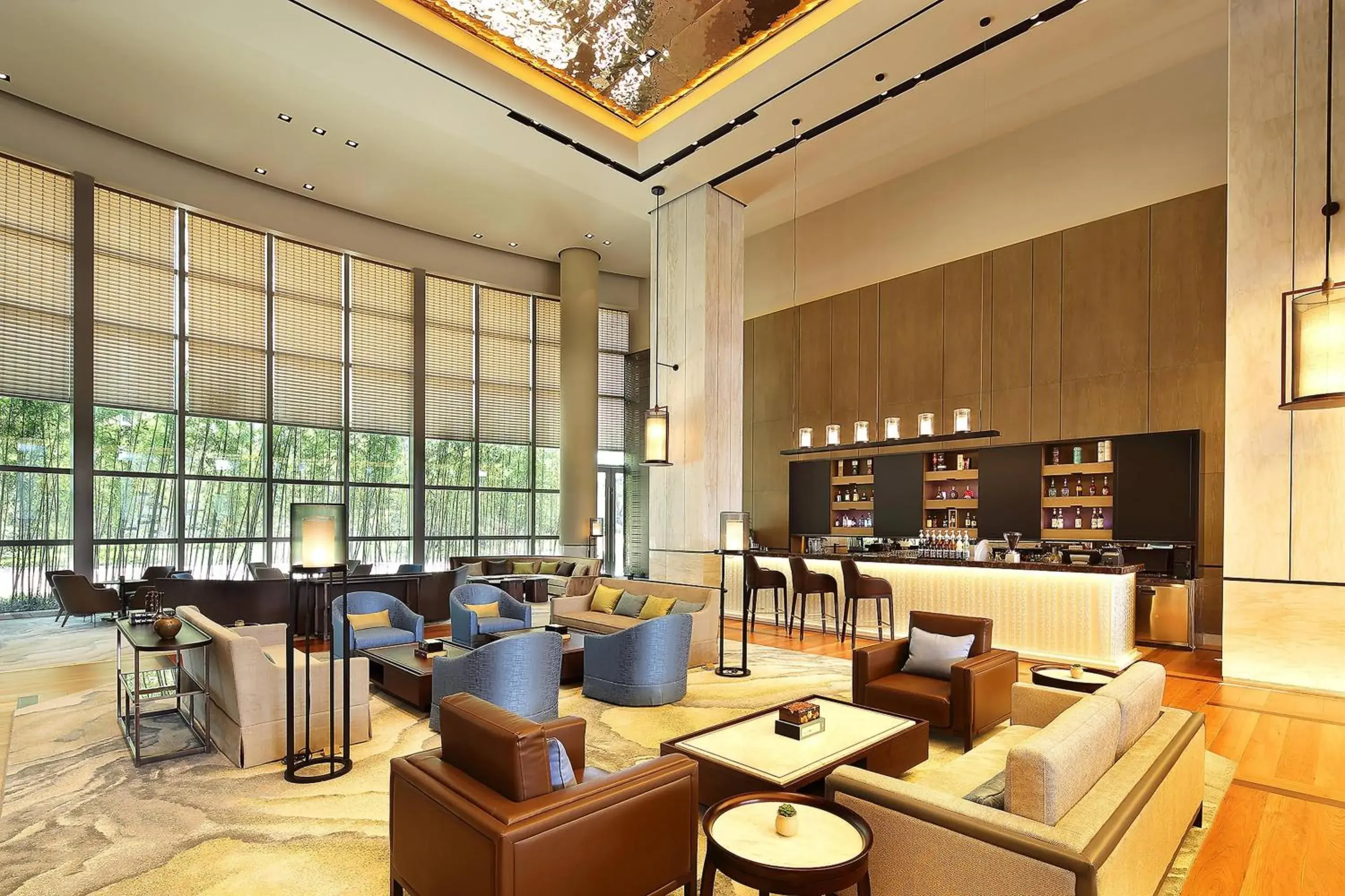 Lobby or reception, Lounge/Bar in Sheraton Grand Hangzhou Binjiang Hotel