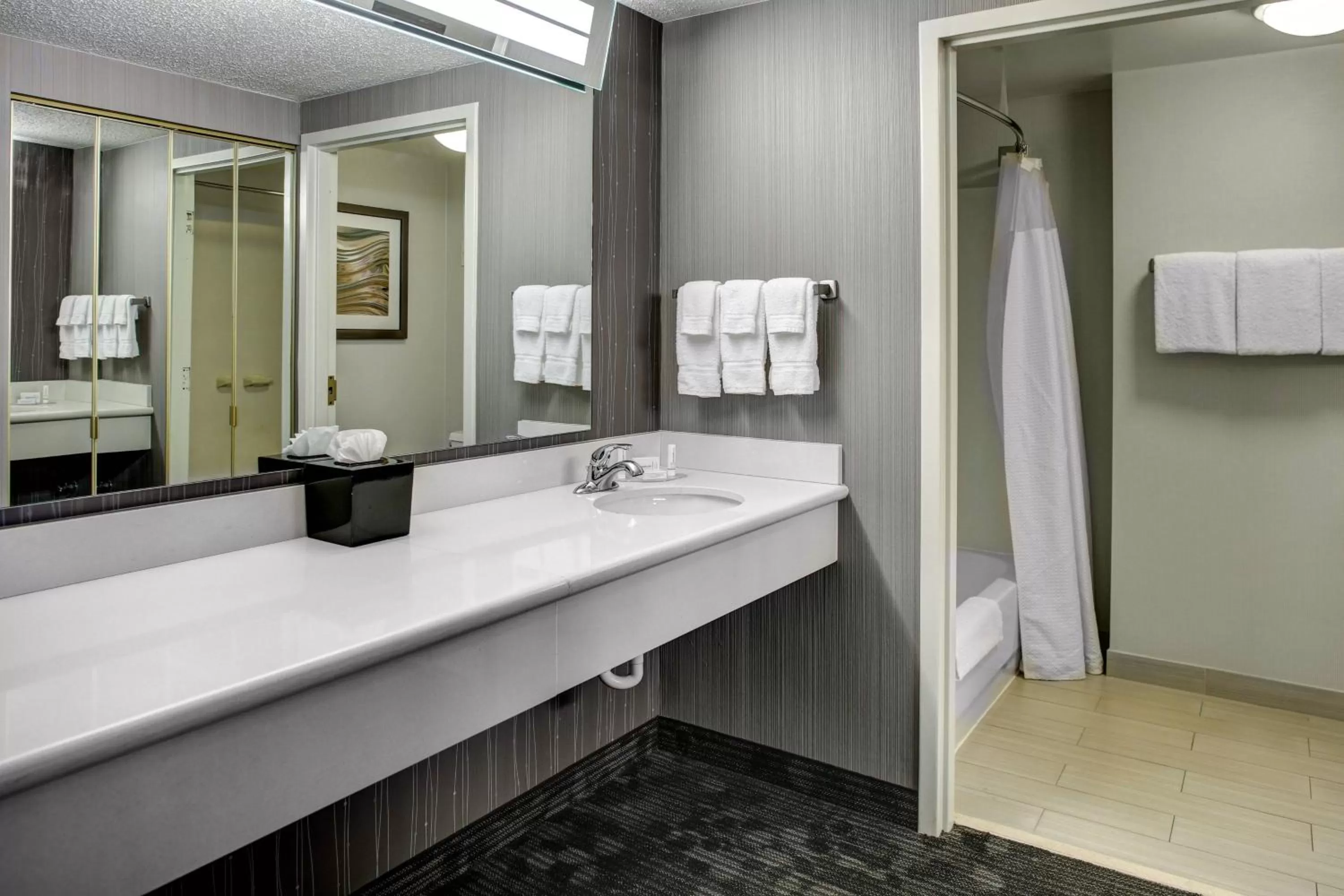 Bathroom in Courtyard by Marriott Cleveland Westlake