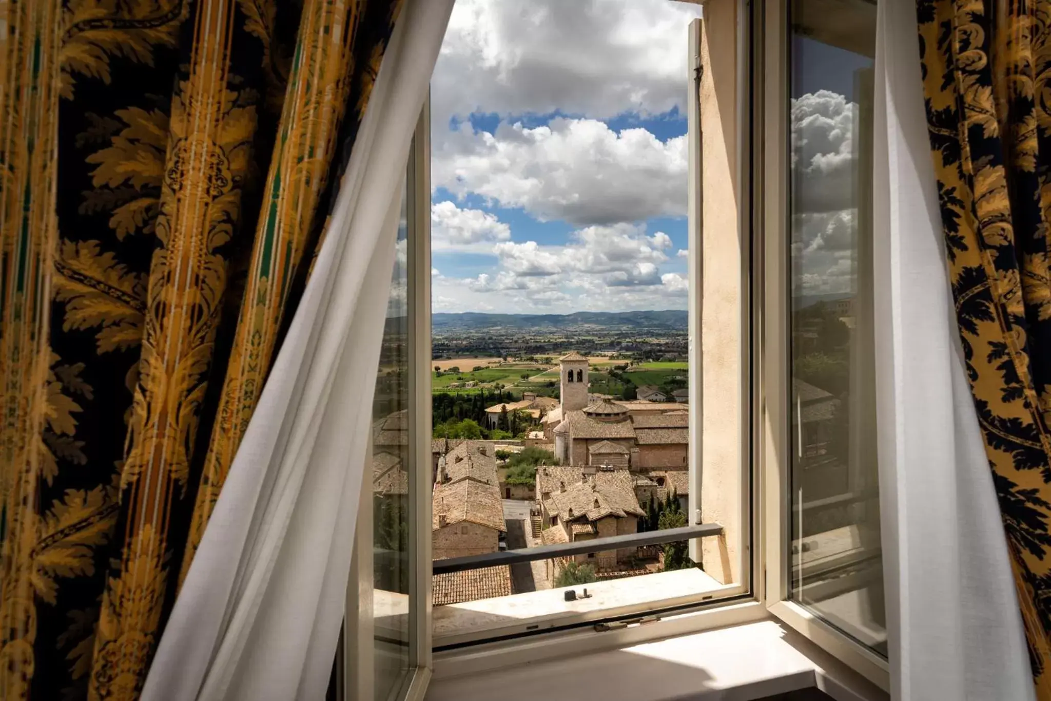 Nearby landmark, Mountain View in Hotel Fontebella