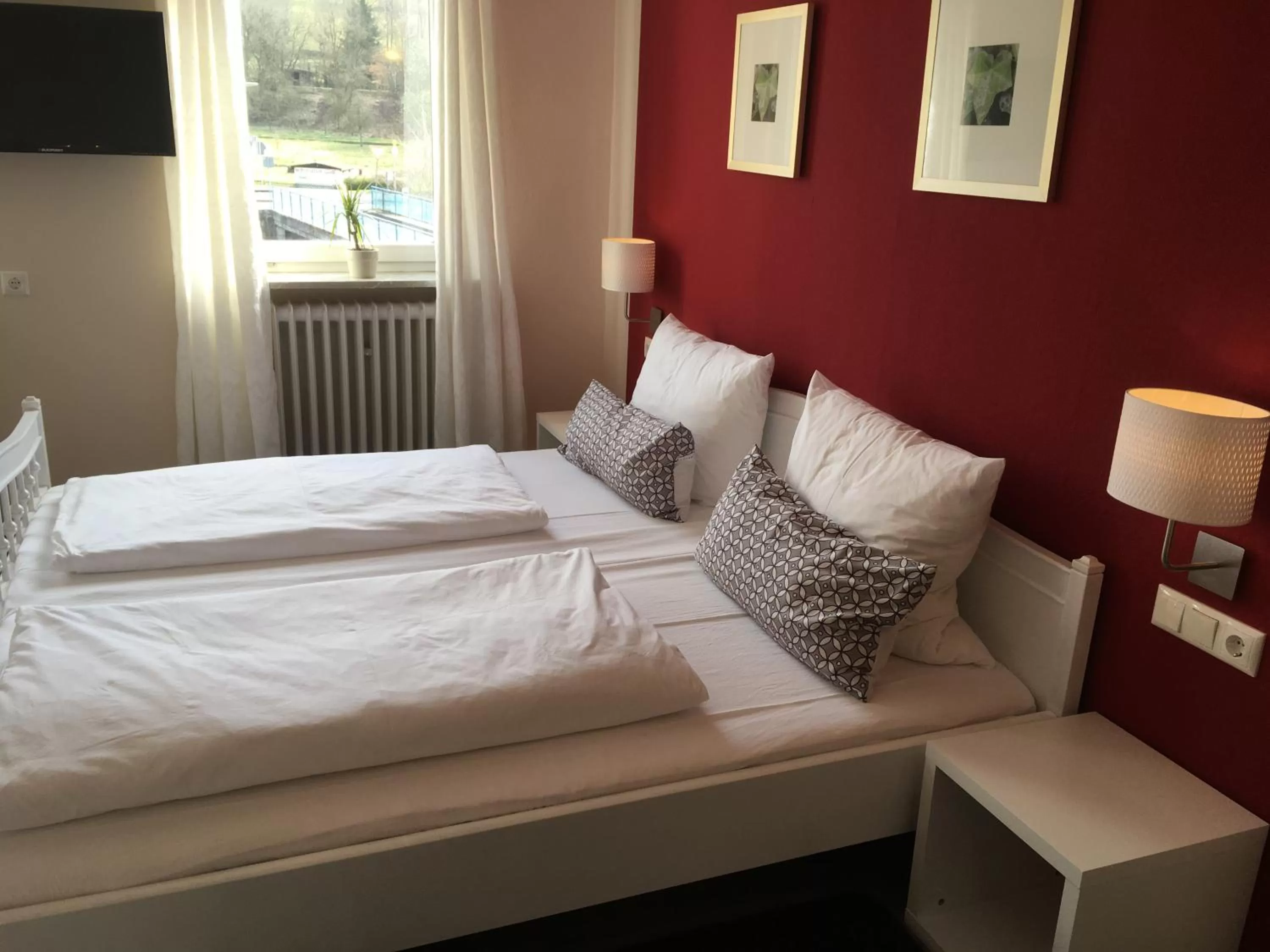 Photo of the whole room, Bed in Gasthaus Breitenbach