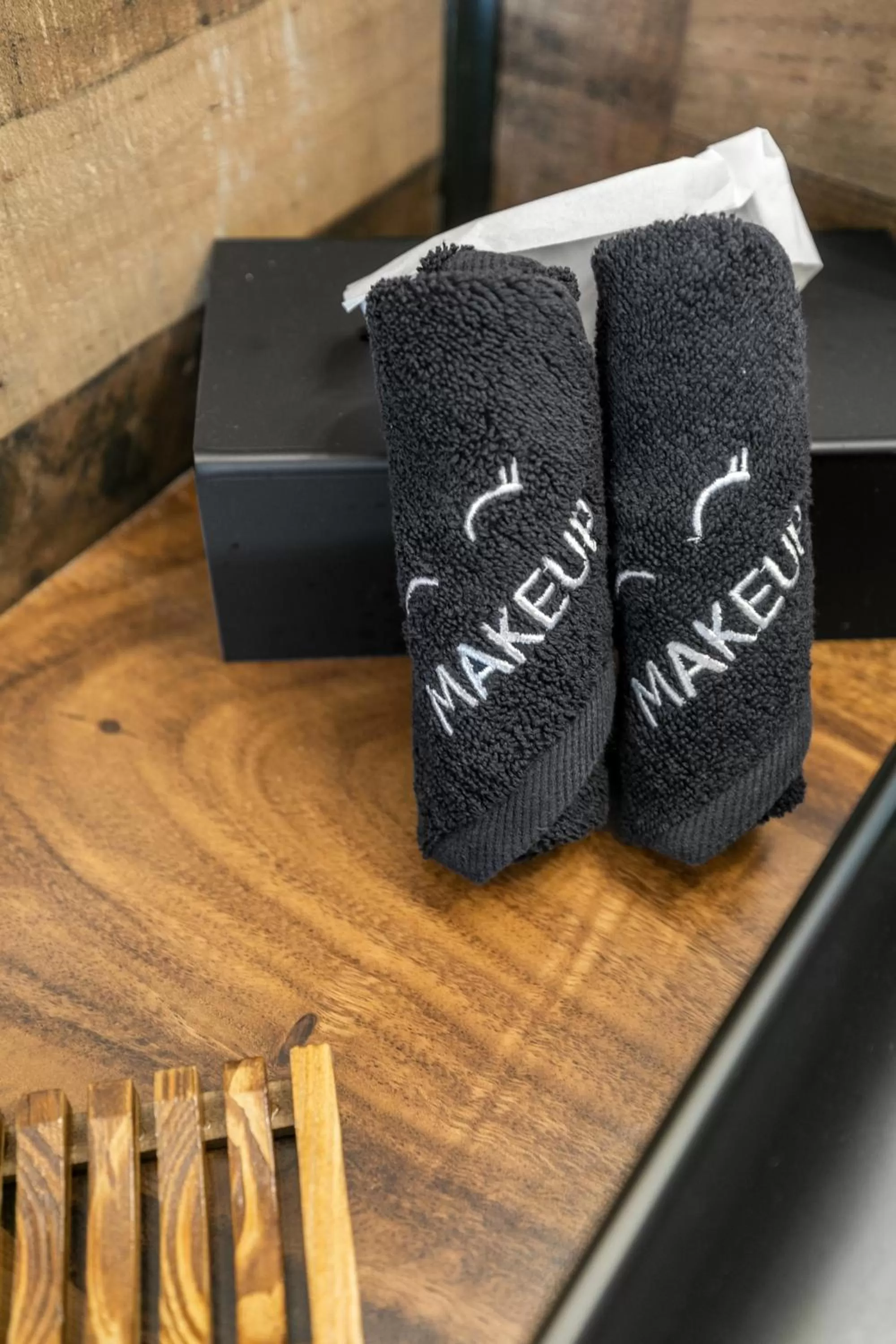 towels in Candlewick Inn and Suites