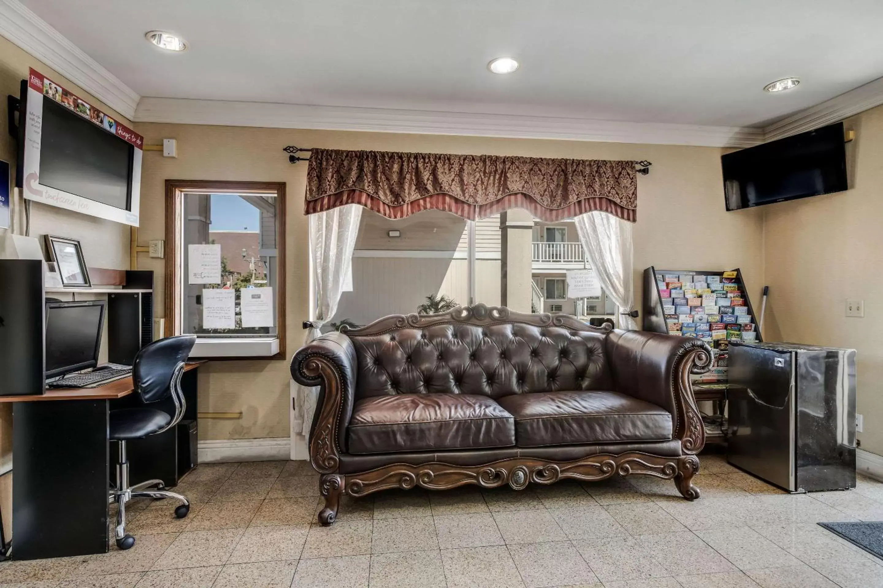 Lobby or reception in Rodeway Inn Old Town Temecula Lobby or reception in Rodeway Inn Old Town Temecula