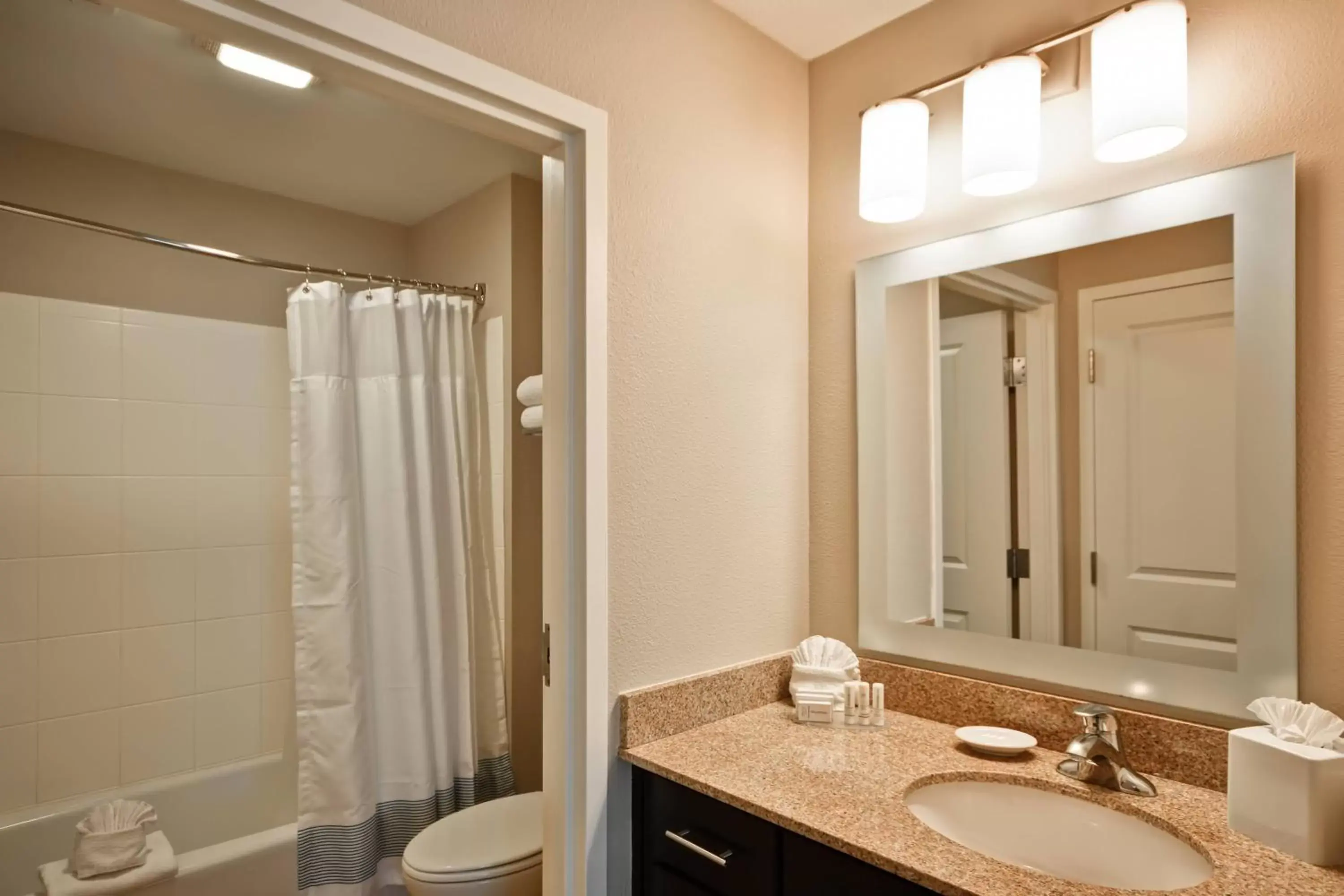 Bathroom in TownePlace Suites Dallas/Lewisville