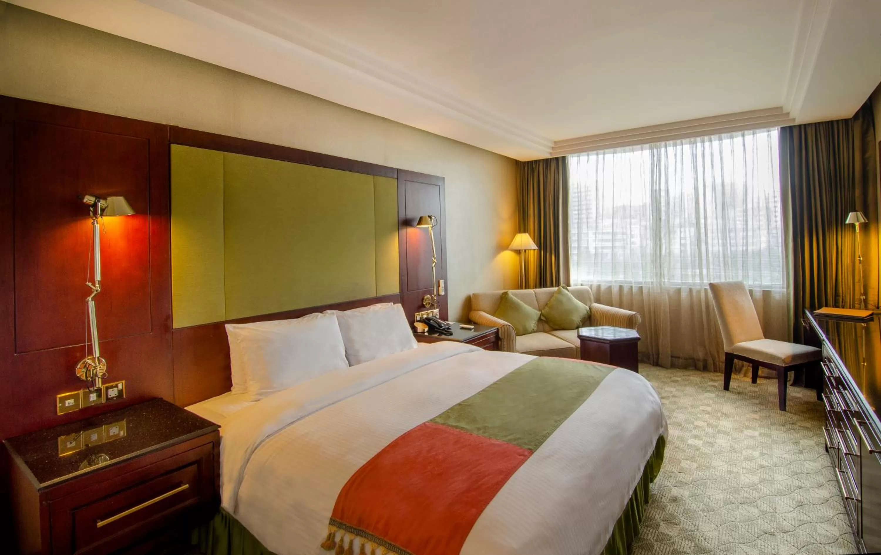 Bed in Pan Pacific Sonargaon Dhaka