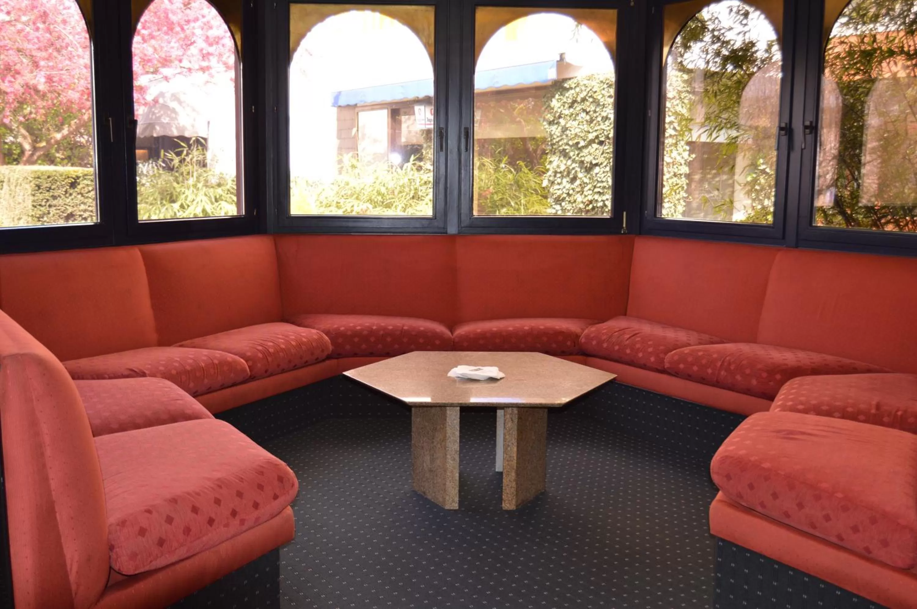 Lounge or bar in Hotel Les 3 Cles