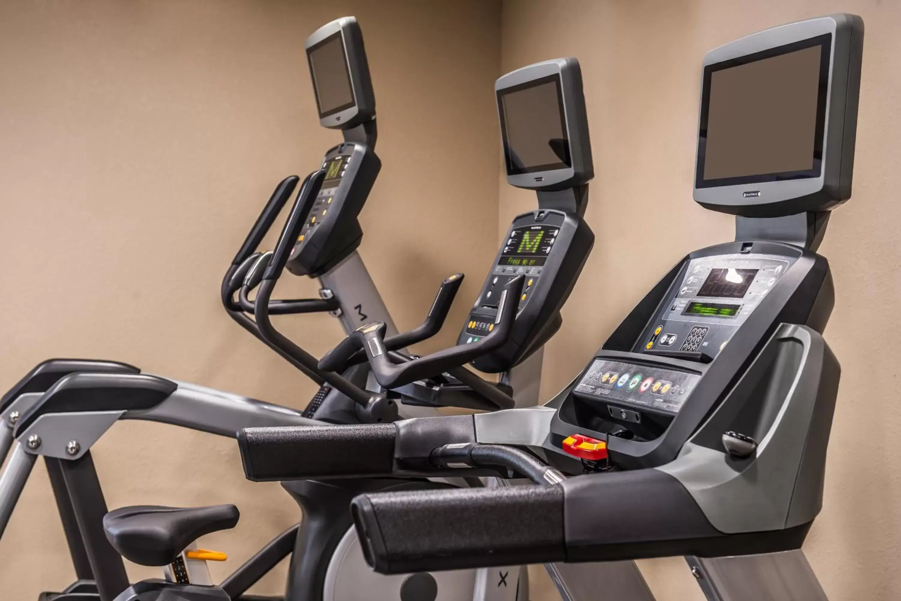 Spa and wellness centre/facilities, Fitness Center/Facilities in Candlewood Suites Kansas City, an IHG Hotel