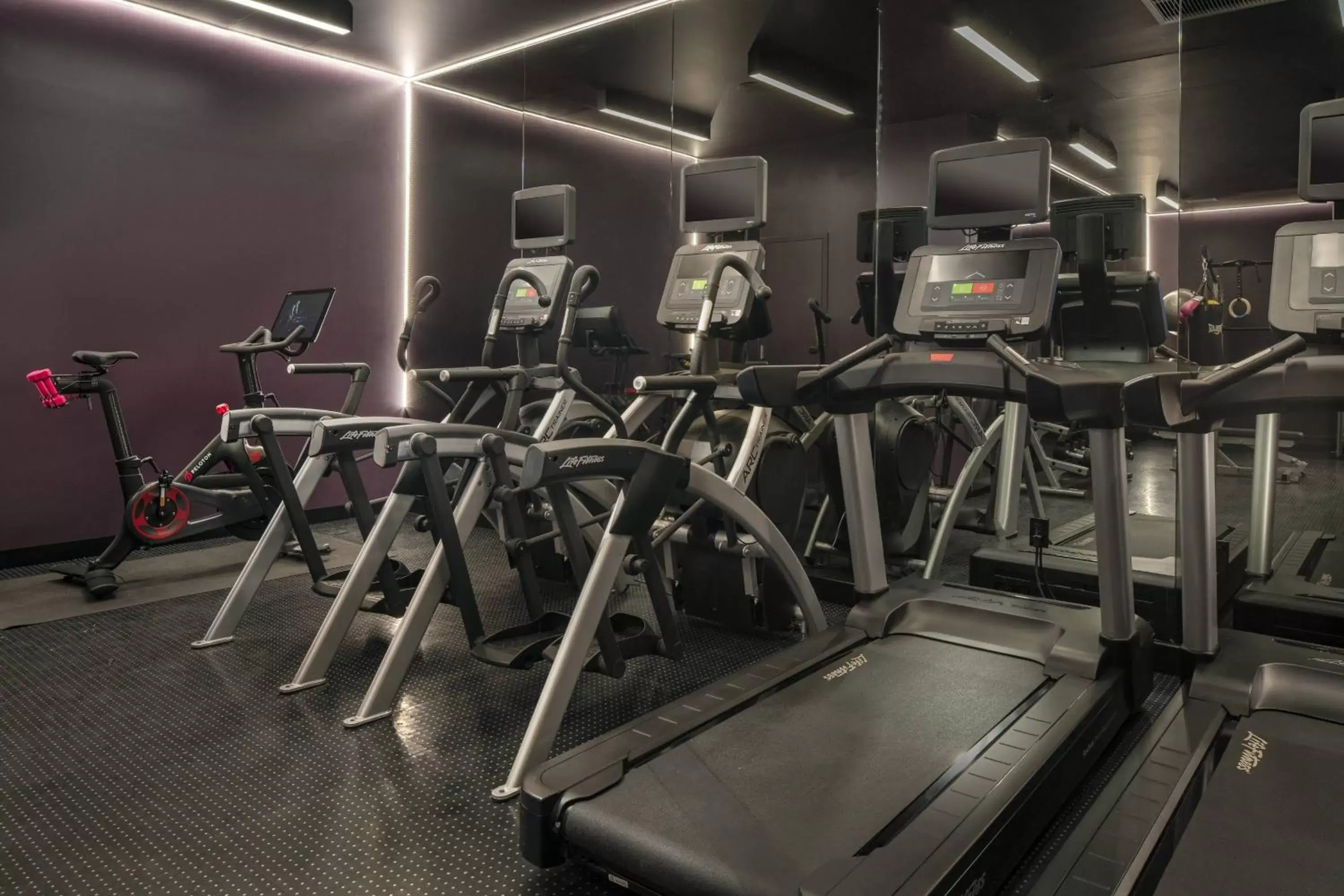 Fitness centre/facilities, Fitness Center/Facilities in Moxy Oakland Downtown