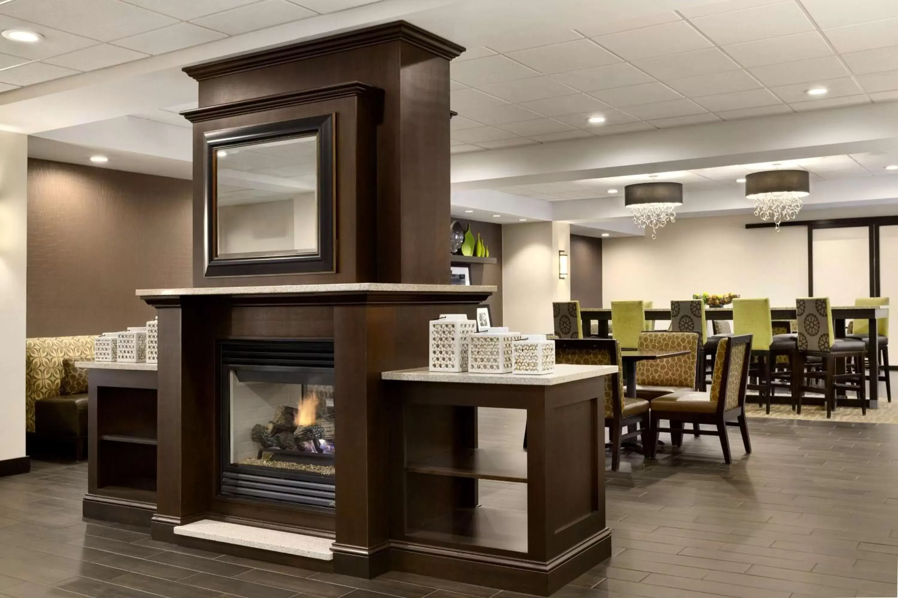 Lobby or reception, Restaurant/Places to Eat in Hampton Inn Dover