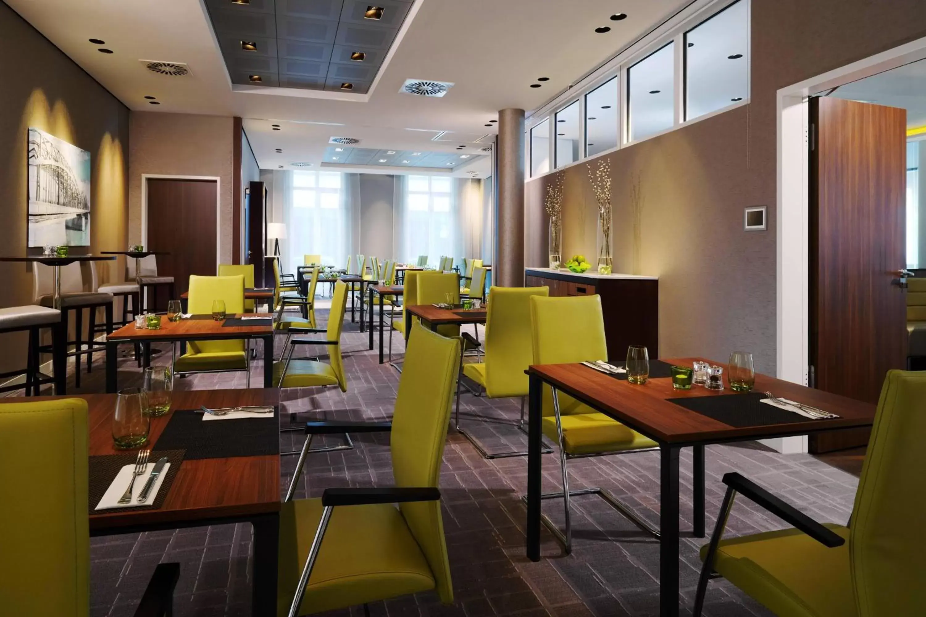 Meeting/conference room, Restaurant/Places to Eat in Courtyard by Marriott Cologne