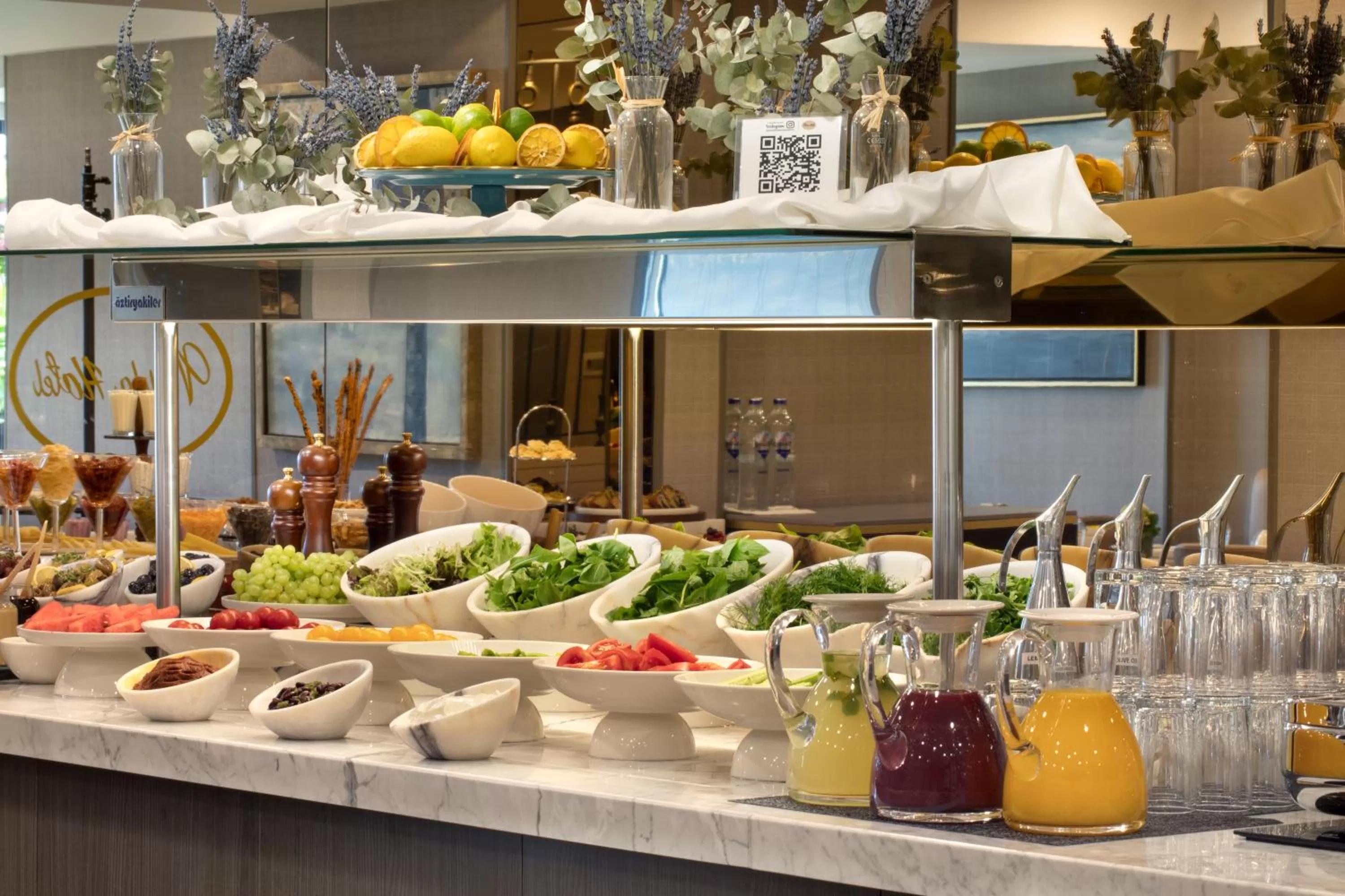 Food and drinks in Mula Hotel