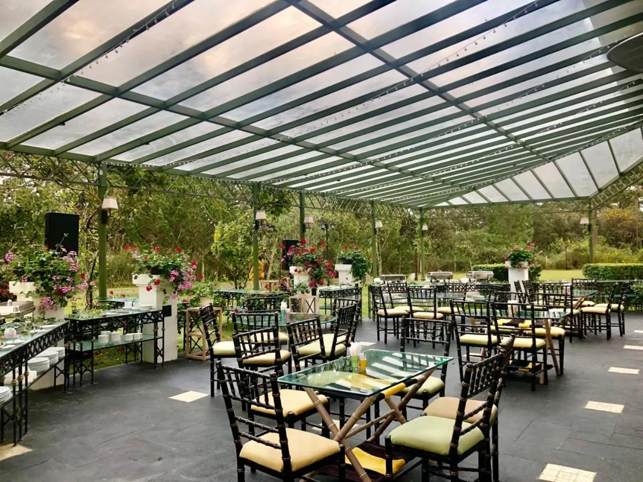 Restaurant/places to eat in Binh An Village Resort