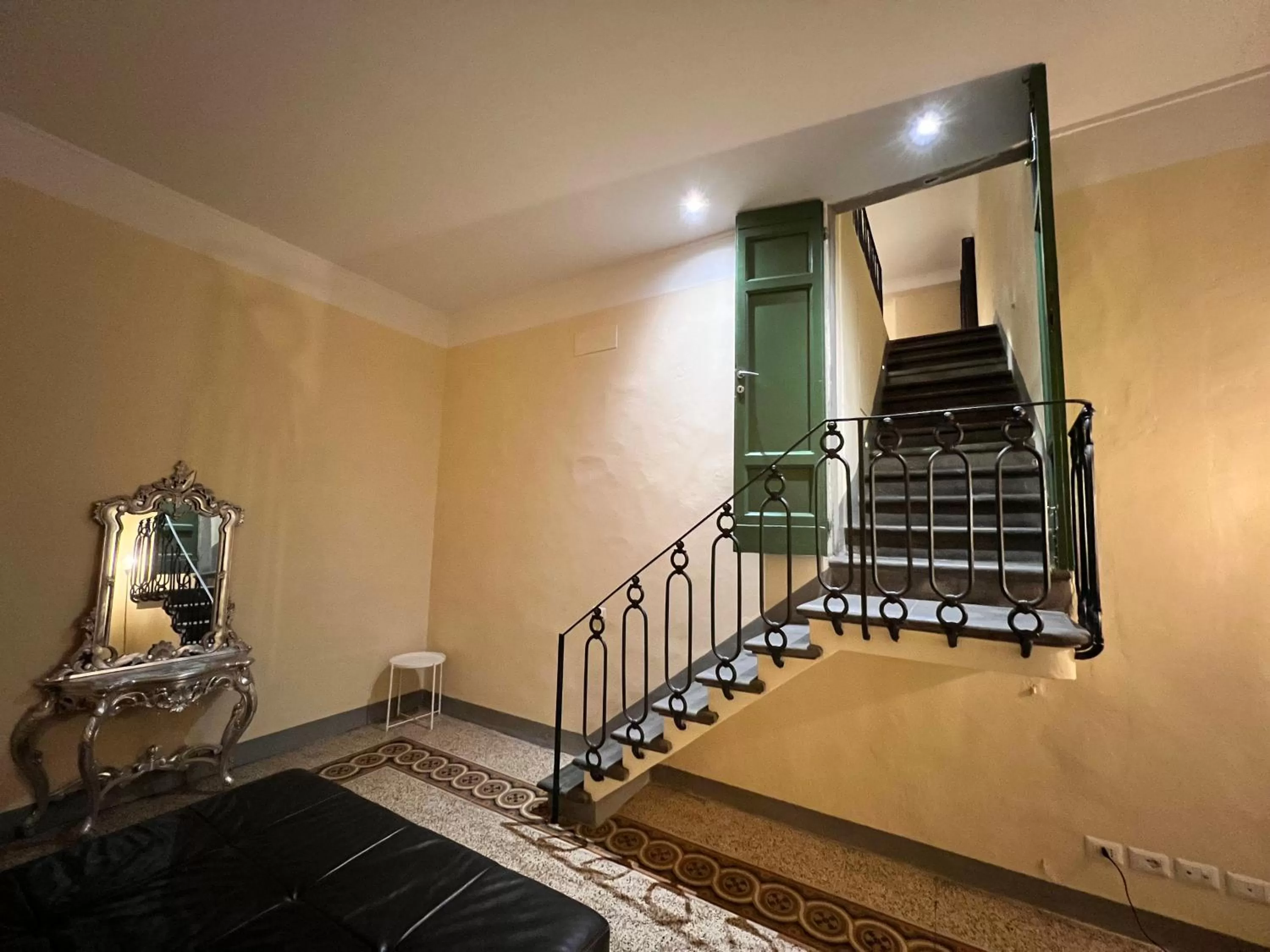 Facade/entrance in Borghese Palace Art Hotel