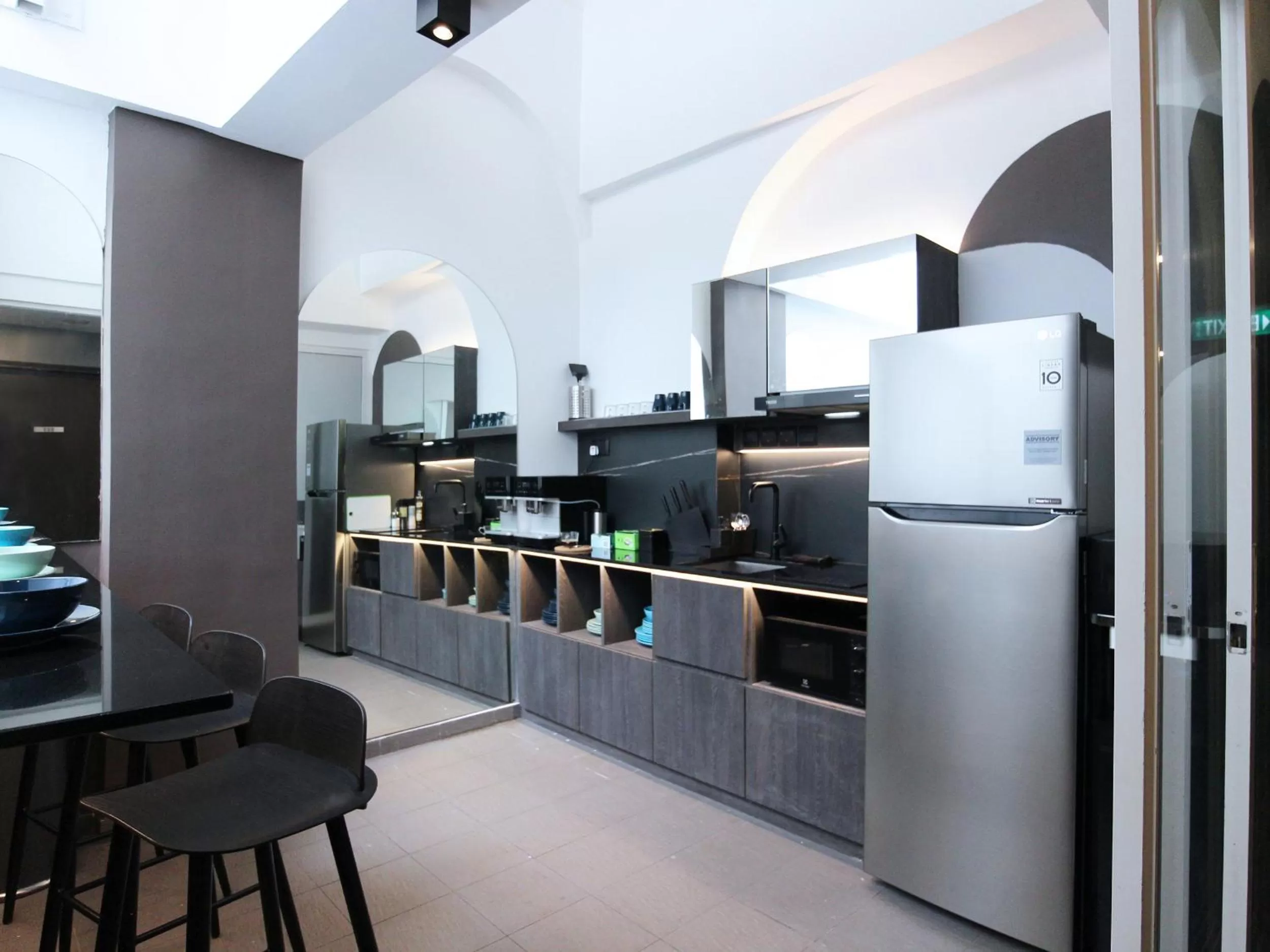 Kitchen or kitchenette in ST Signature Bugis Beach, DAYUSE, 8-9 Hours, check in 8AM or 11AM