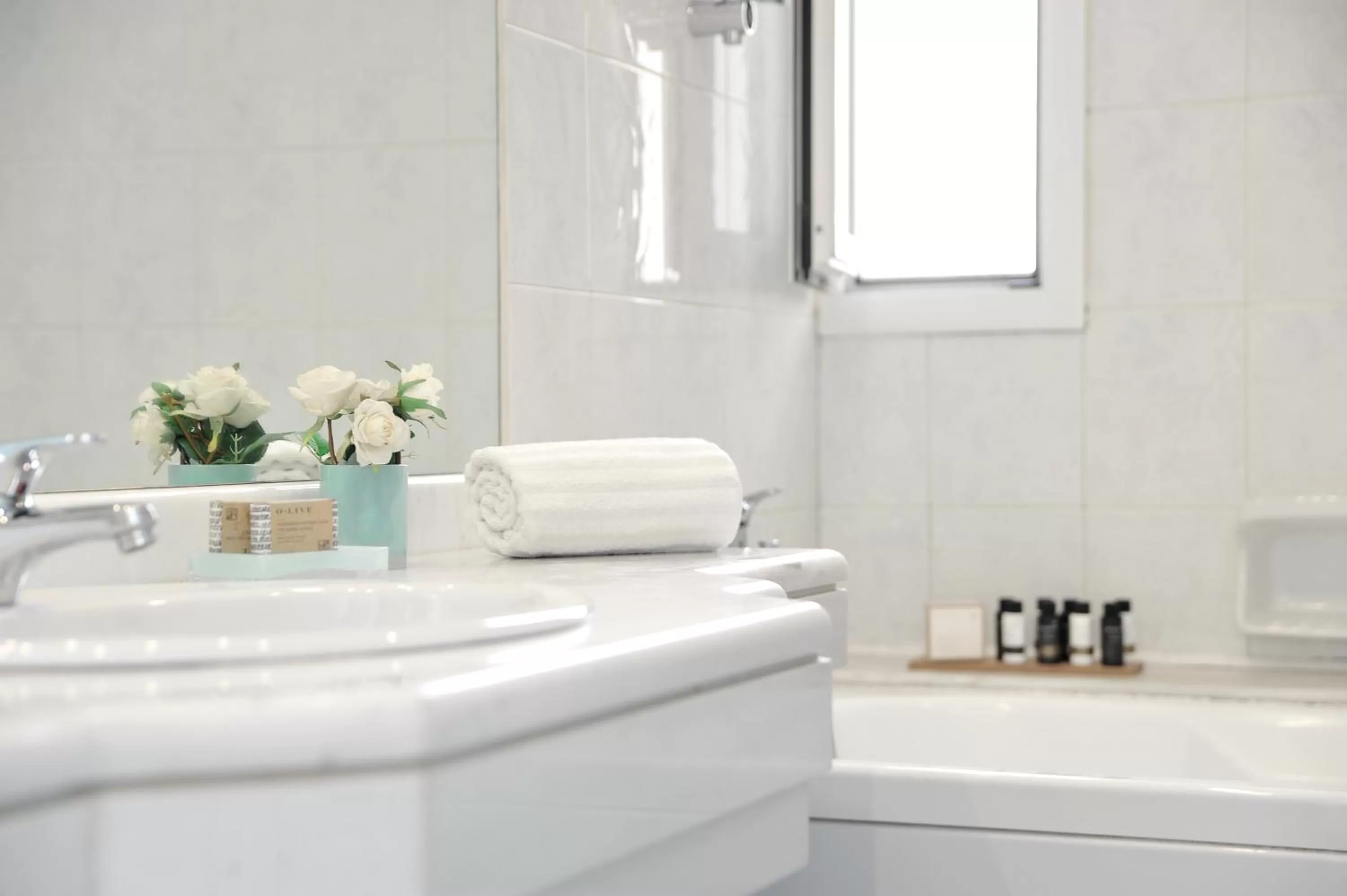 Bathroom in Athens Atrium Hotel & Jacuzzi Suites