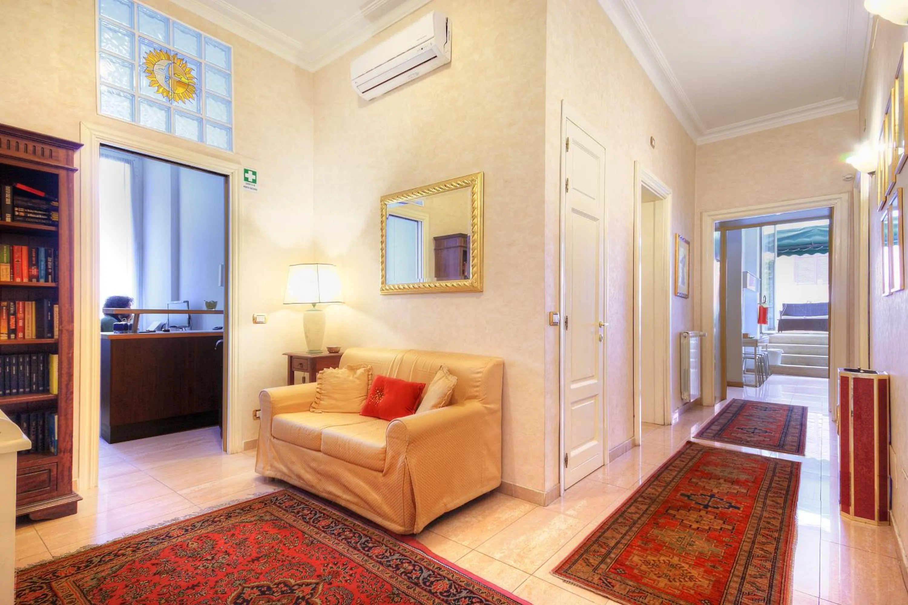 Area and facilities in Roman Terrace