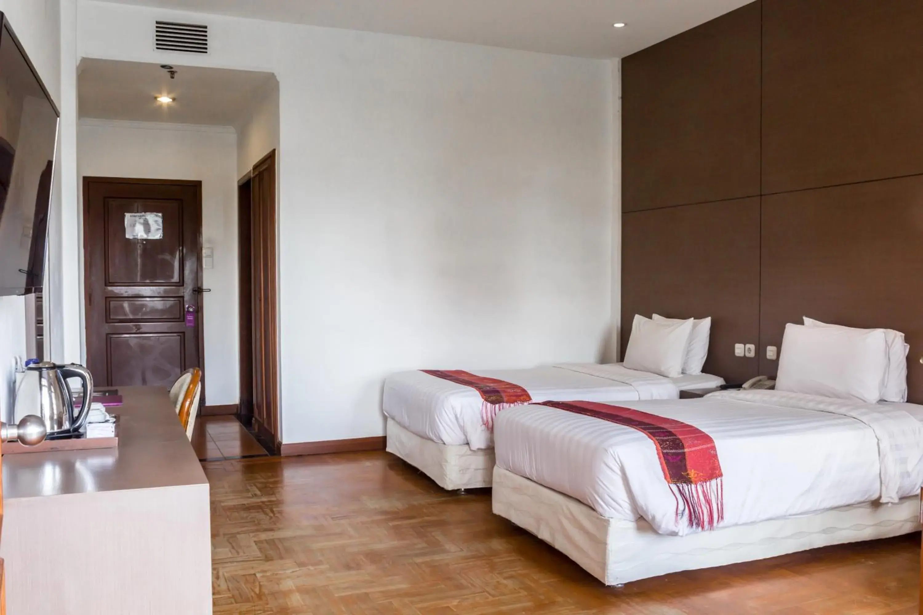 Bedroom, Bed in Sinabung Hills Resort