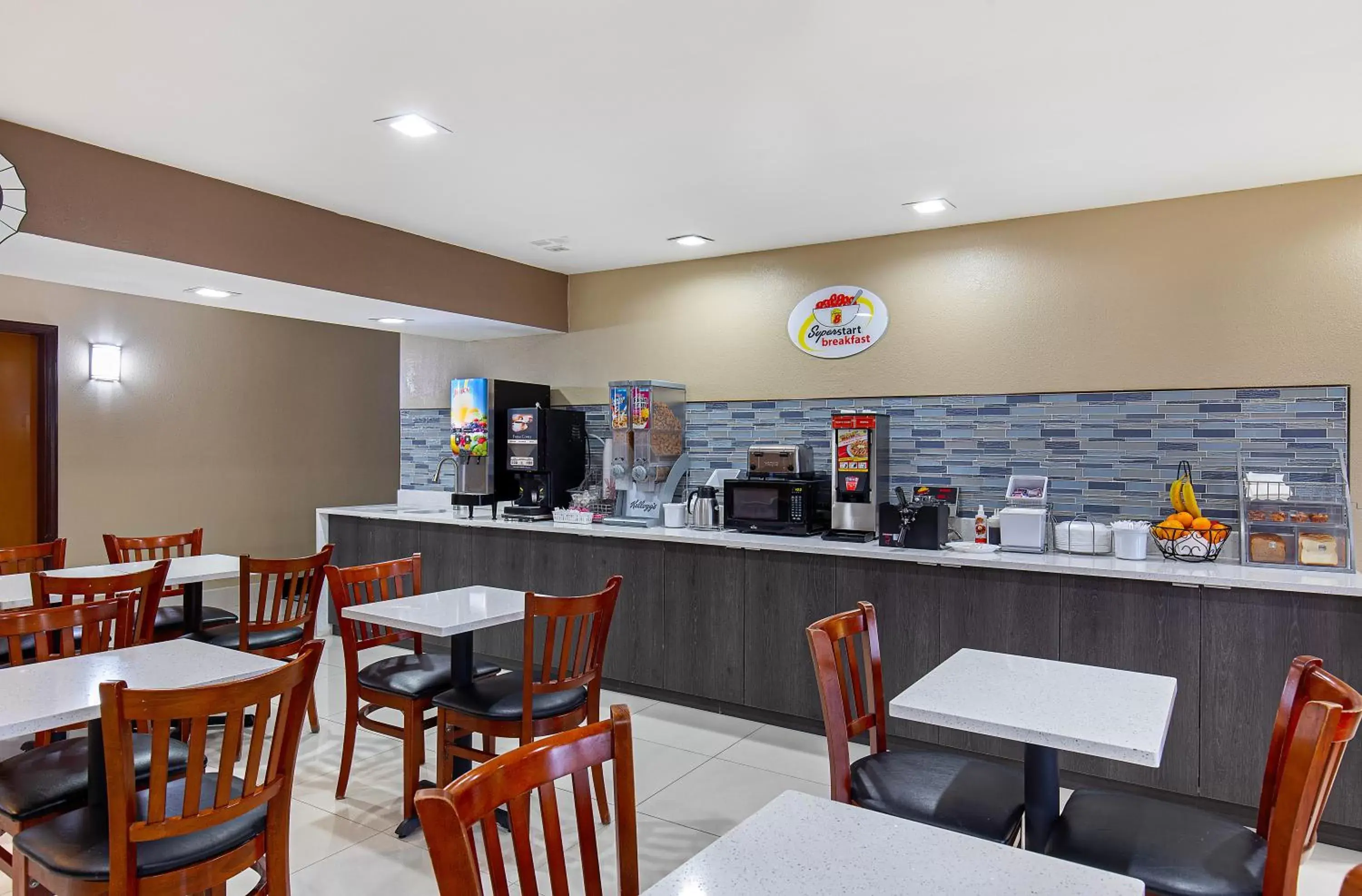 Breakfast, Restaurant/Places to Eat in Super 8 by Wyndham Eddyville/Kuttawa