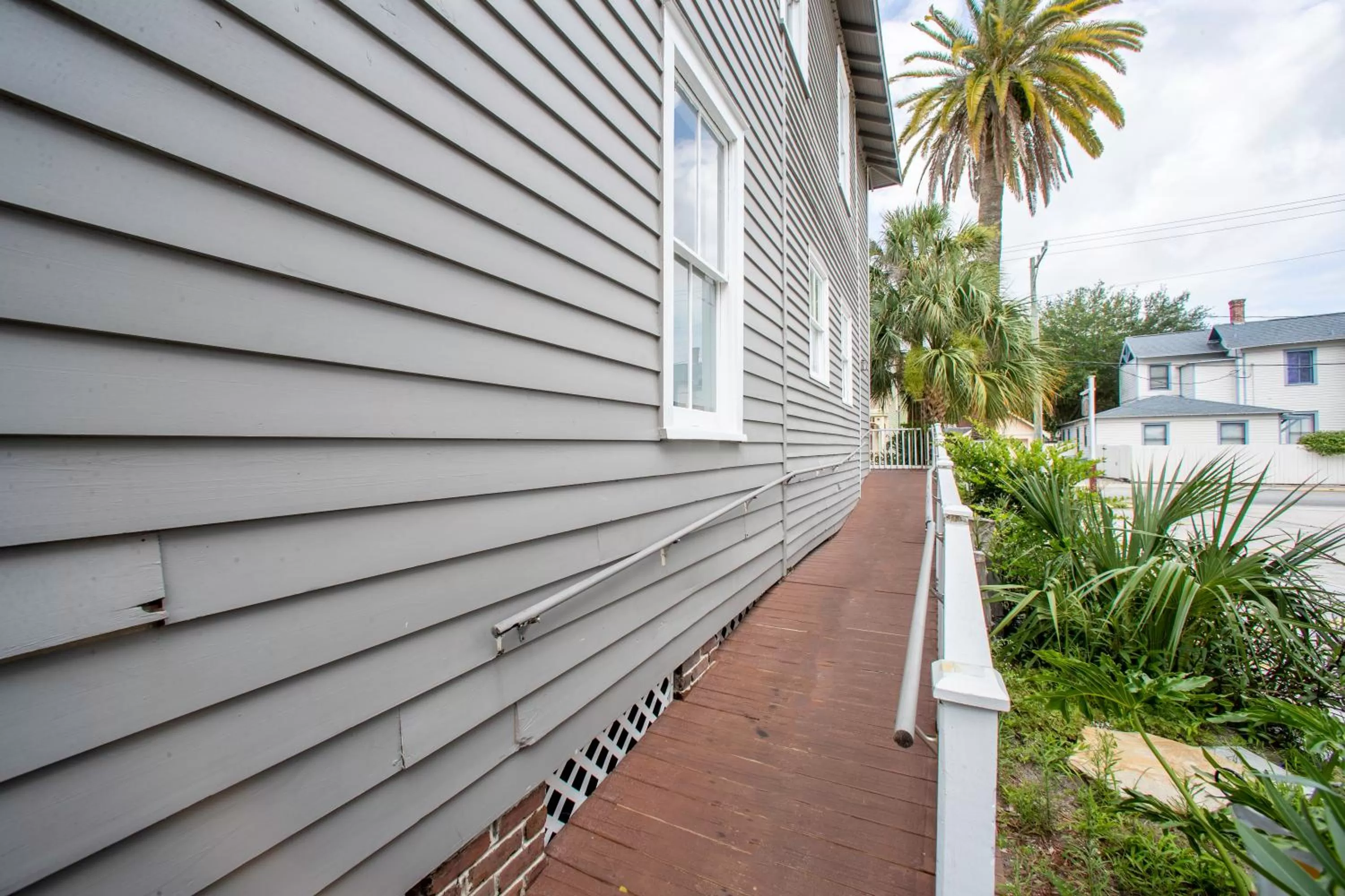 Facade/entrance in Carriage Way Centennial House - Adult Only- Saint Augustine