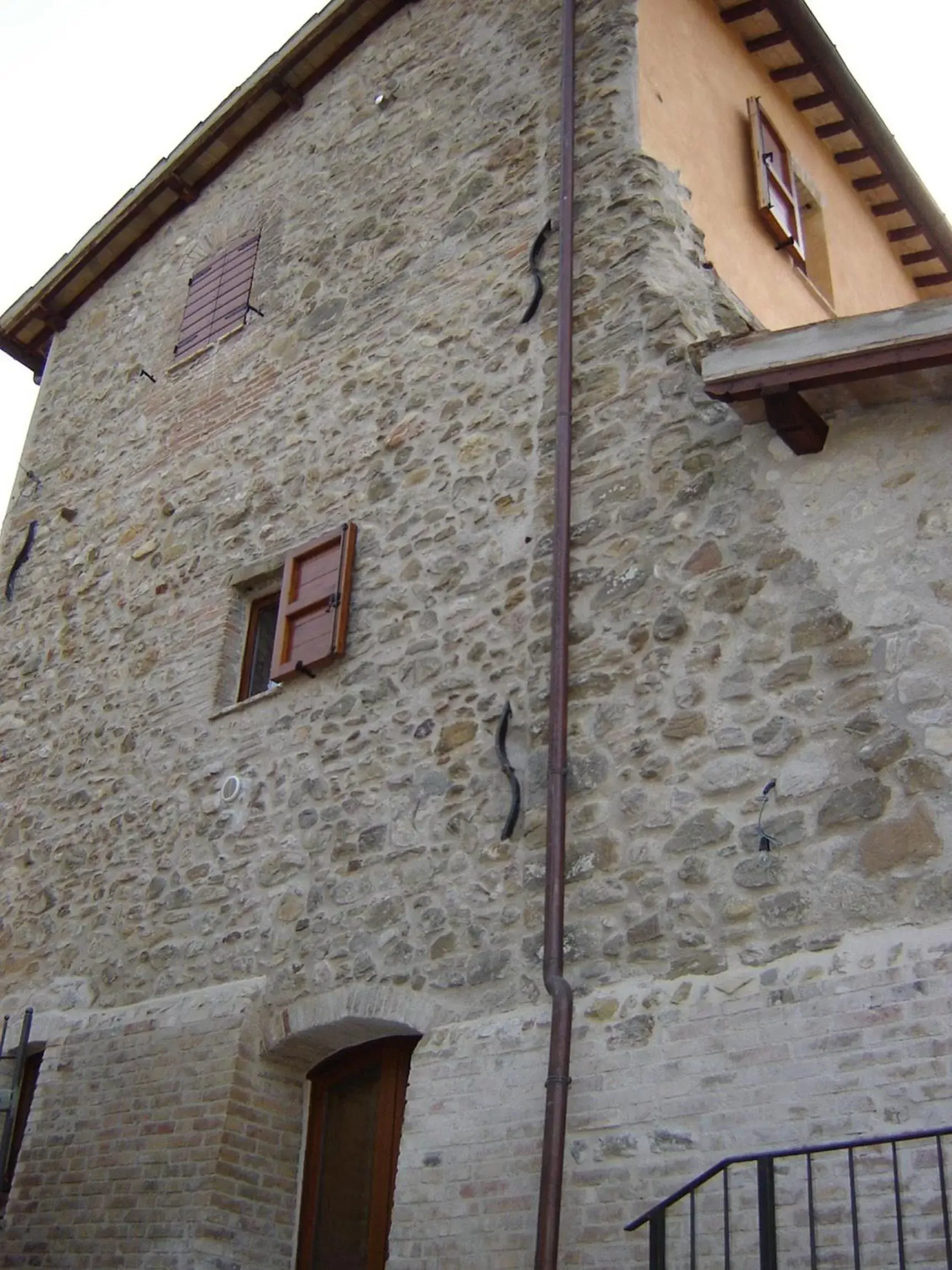 Decorative detail, Property Building in Casale del Monsignore