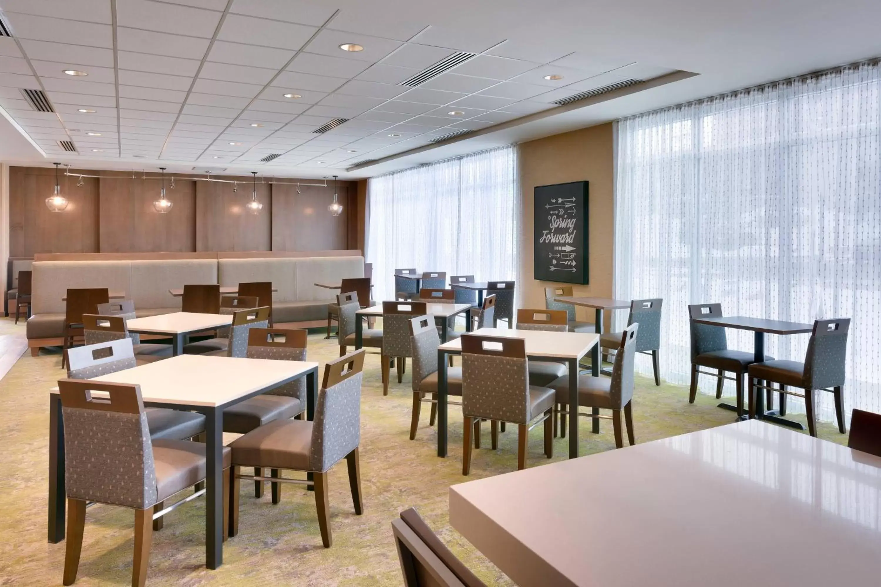 Breakfast, Restaurant/Places to Eat in Fairfield Inn & Suites by Marriott Denver West/Federal Center