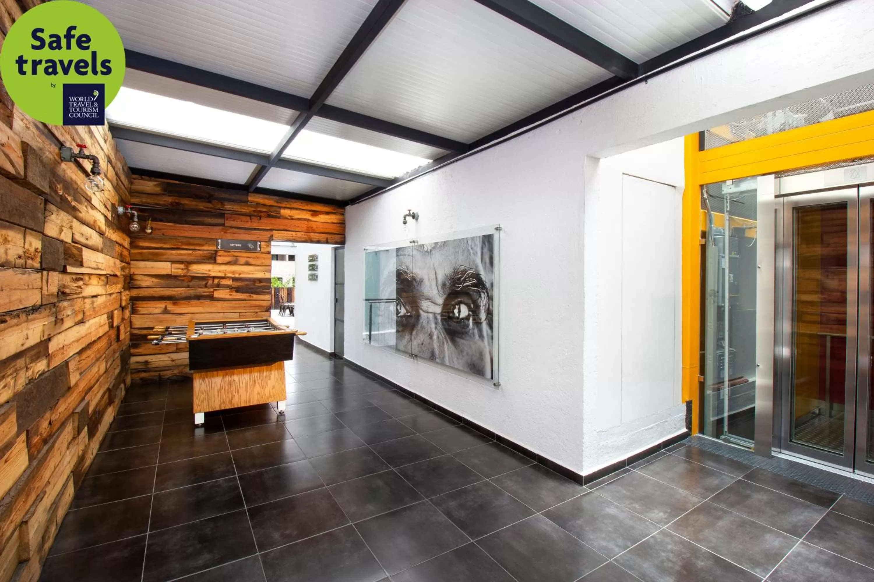 Balcony/Terrace in Hotel MX mas roma CDMX, Trademark Collection by Wyndham