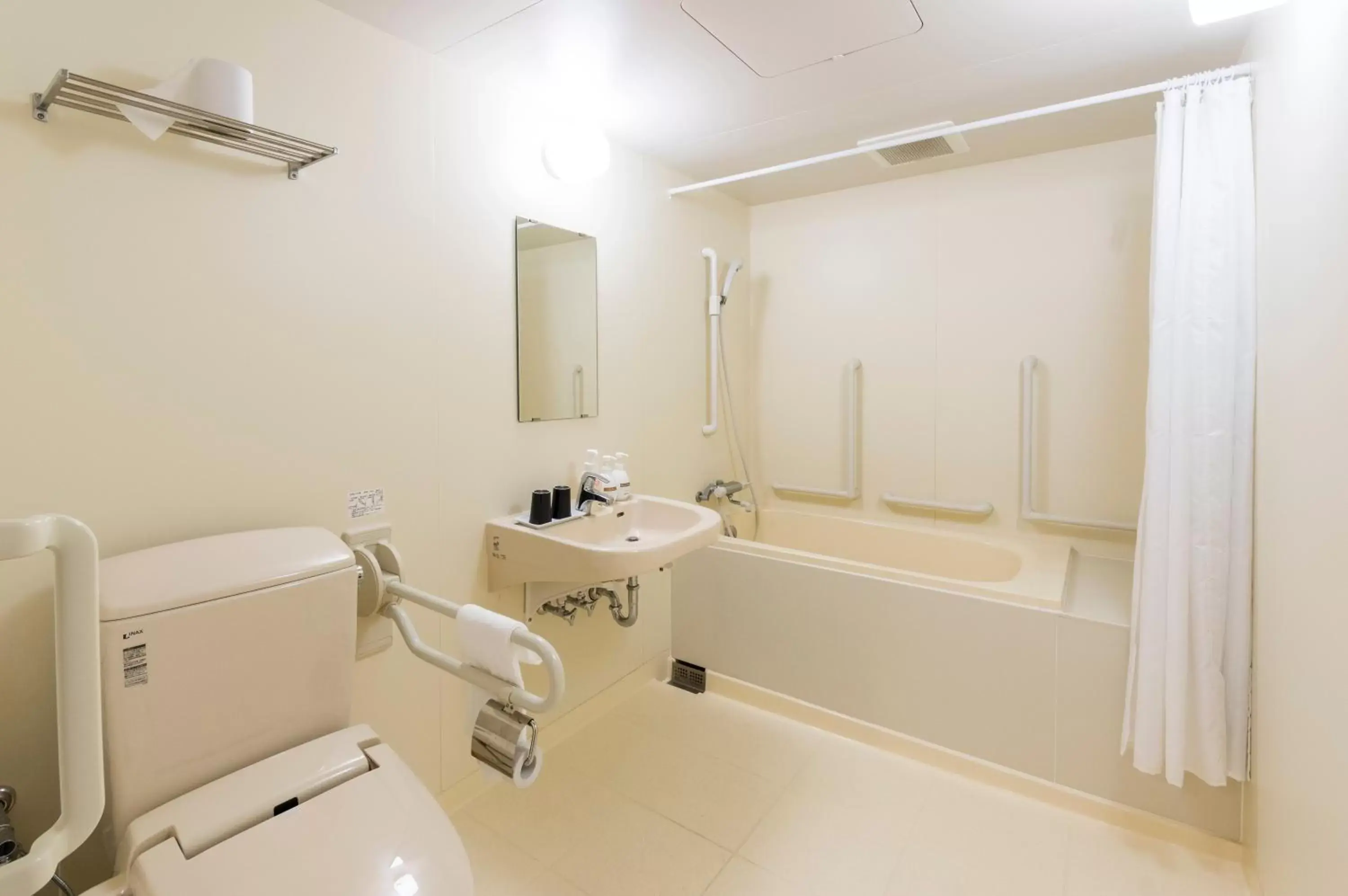 Shower, Bathroom in Dormy Inn Express Mikawaanjo