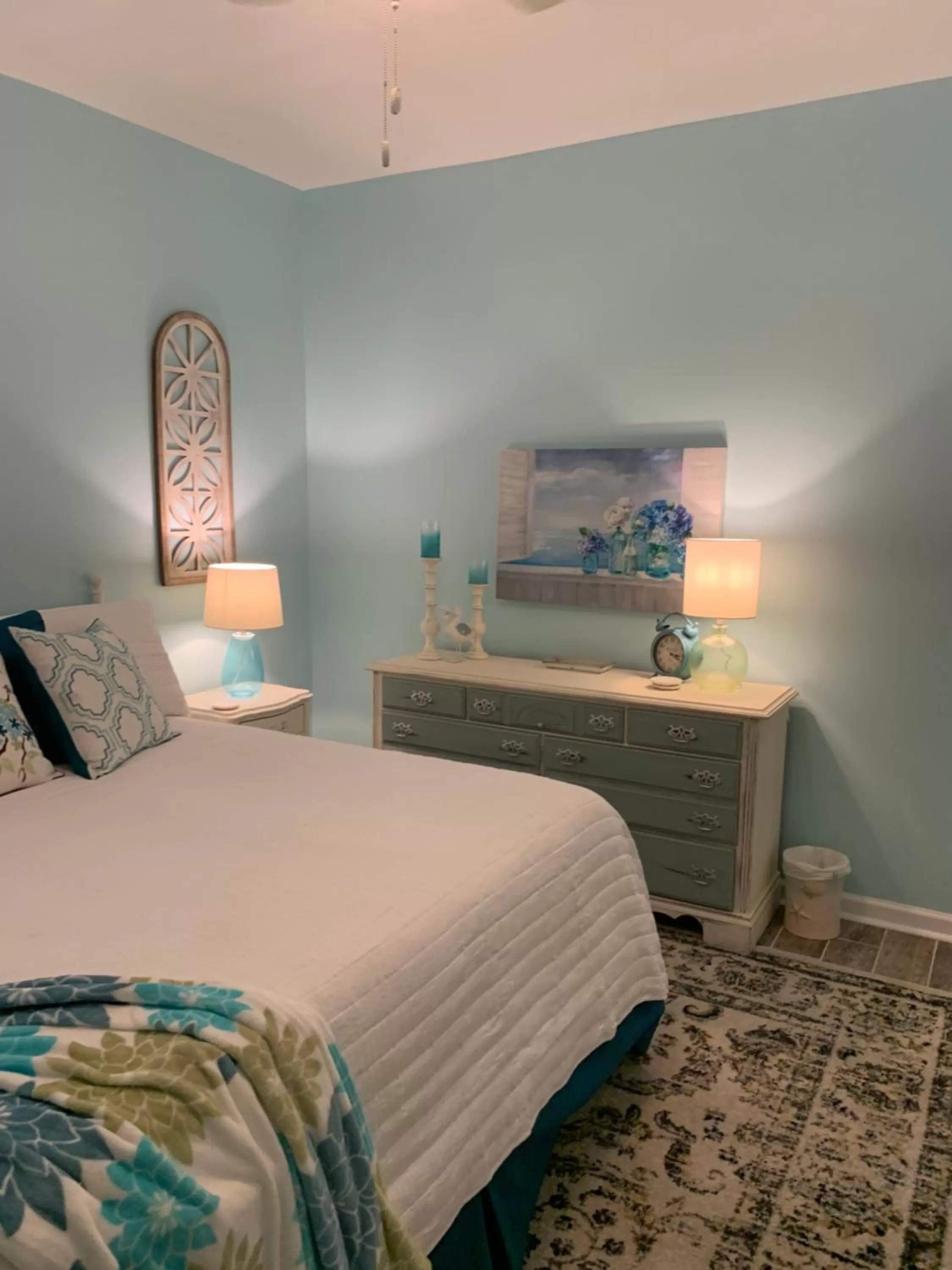 Bed in Caroline's Bed and Breakfast